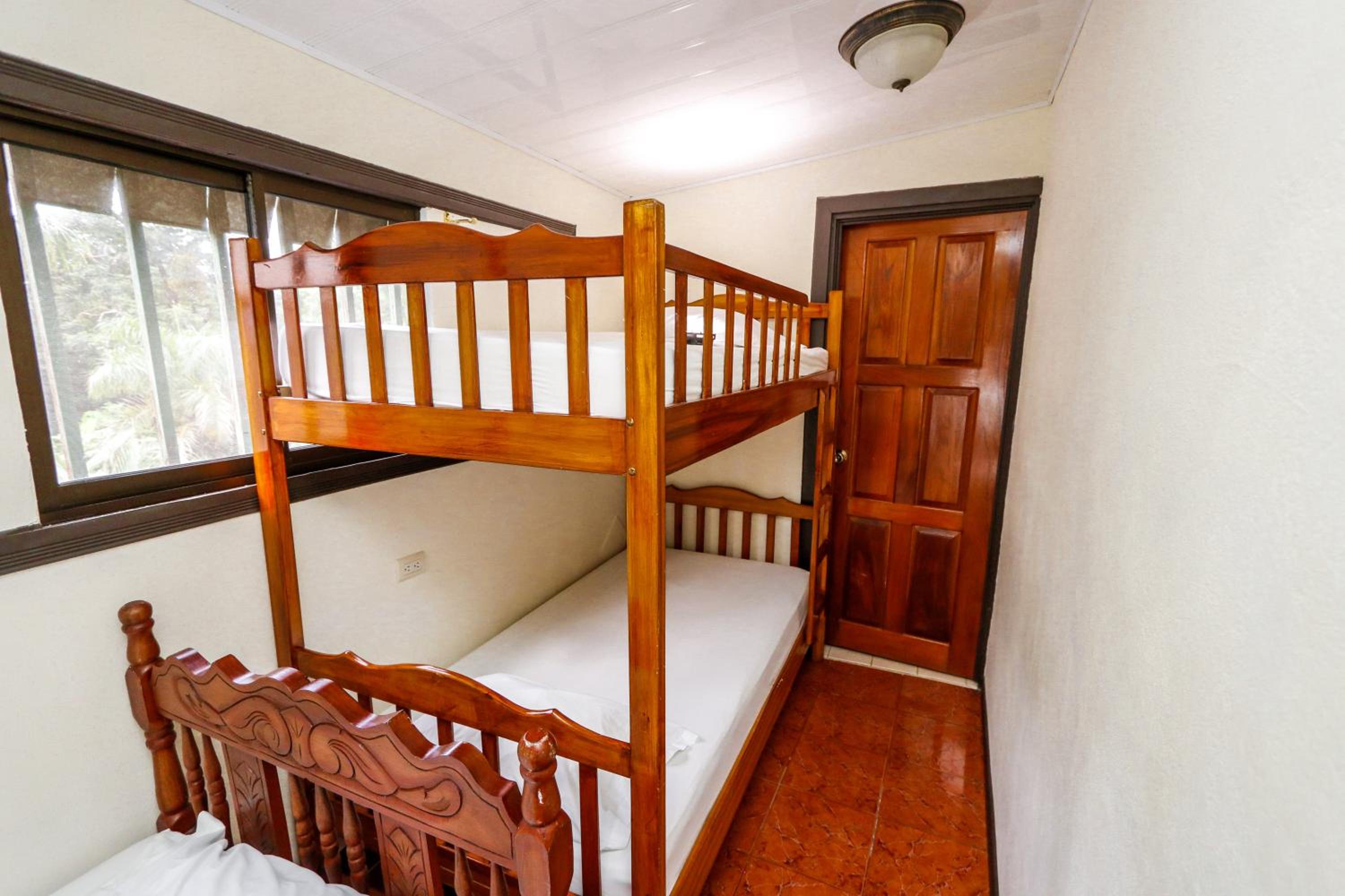 Budget Triple Room photo 3