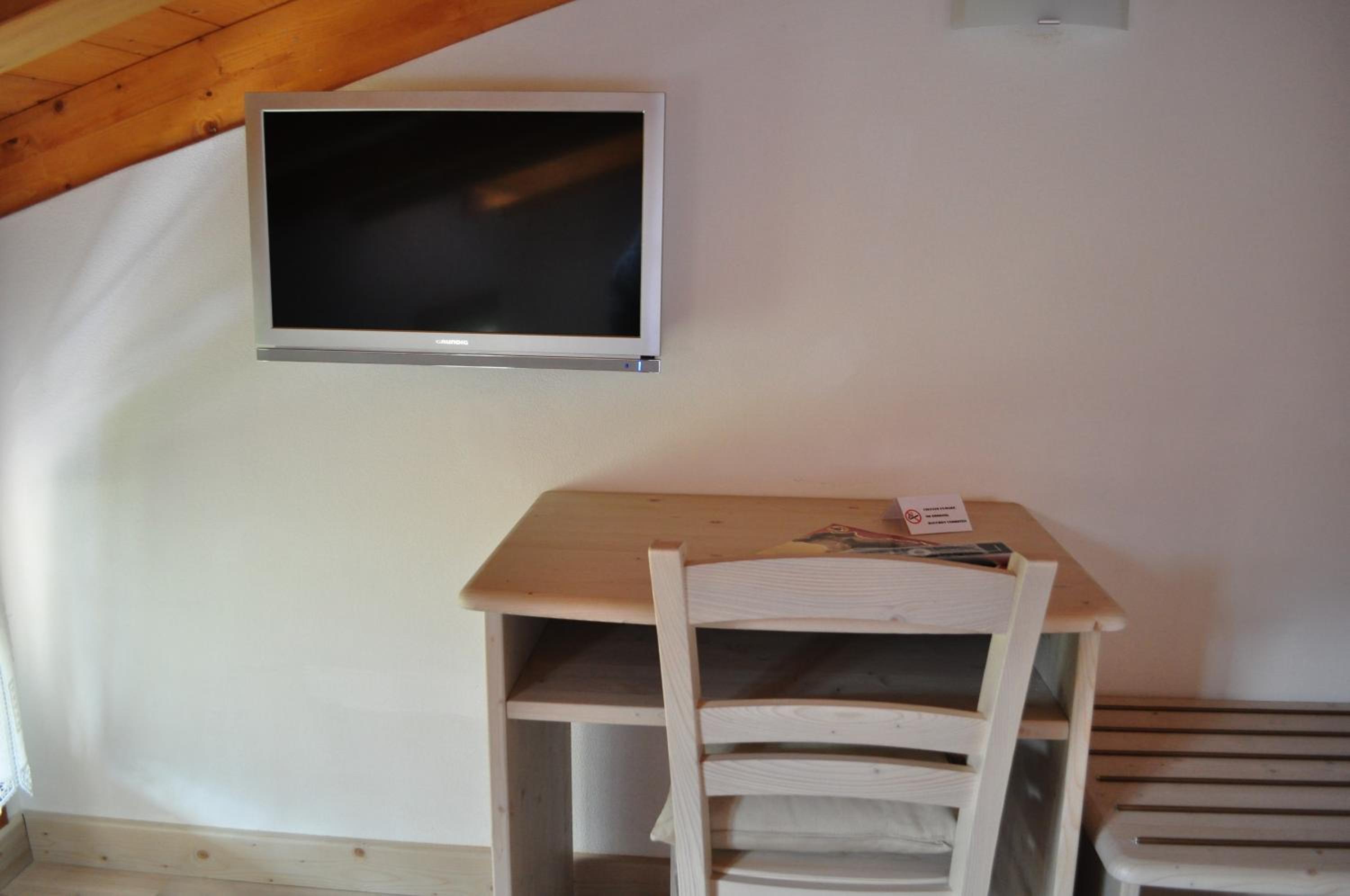 Double or Twin Room - Photo 3