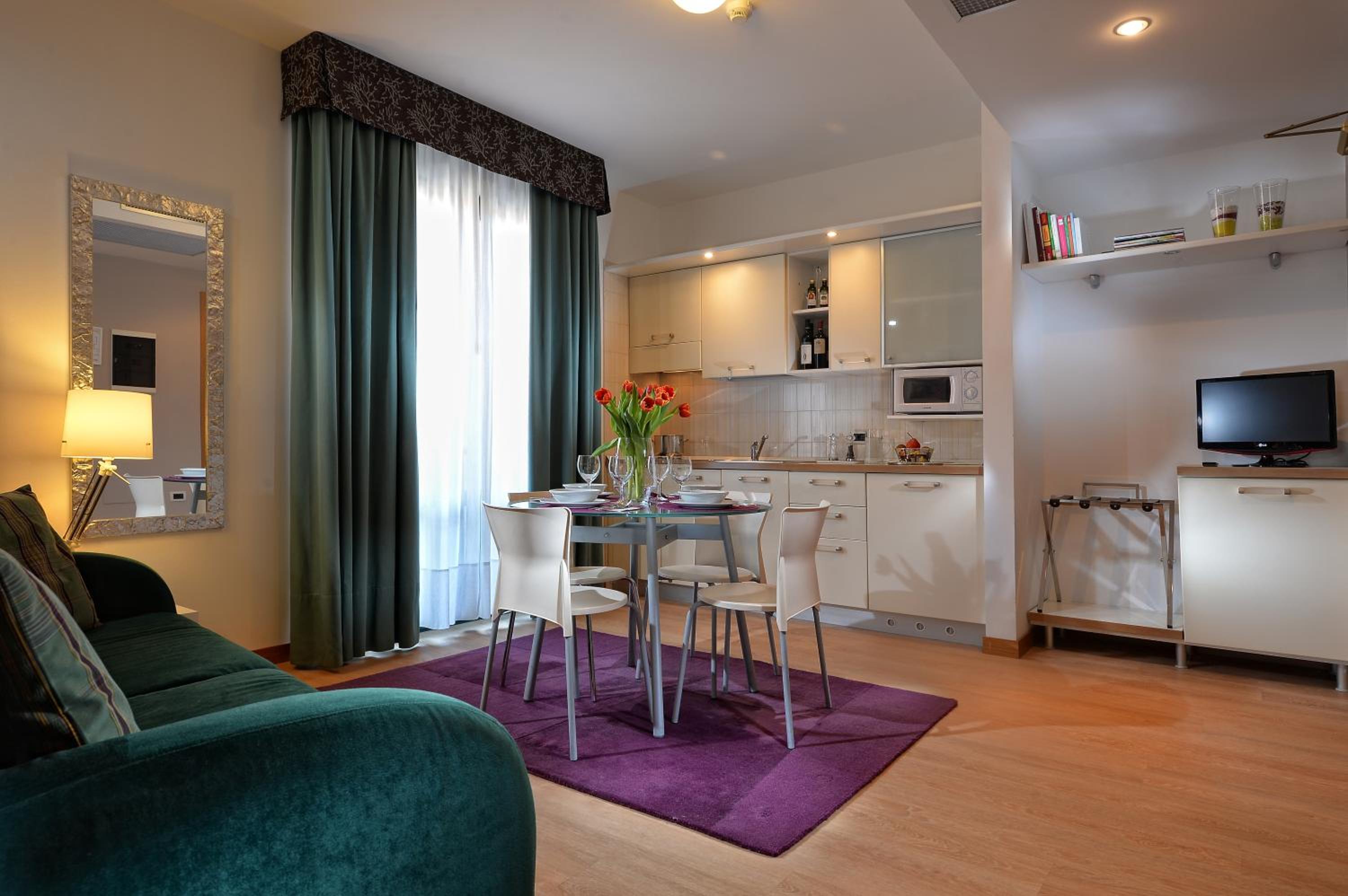 Apartment (4 Adults) - Photo 8