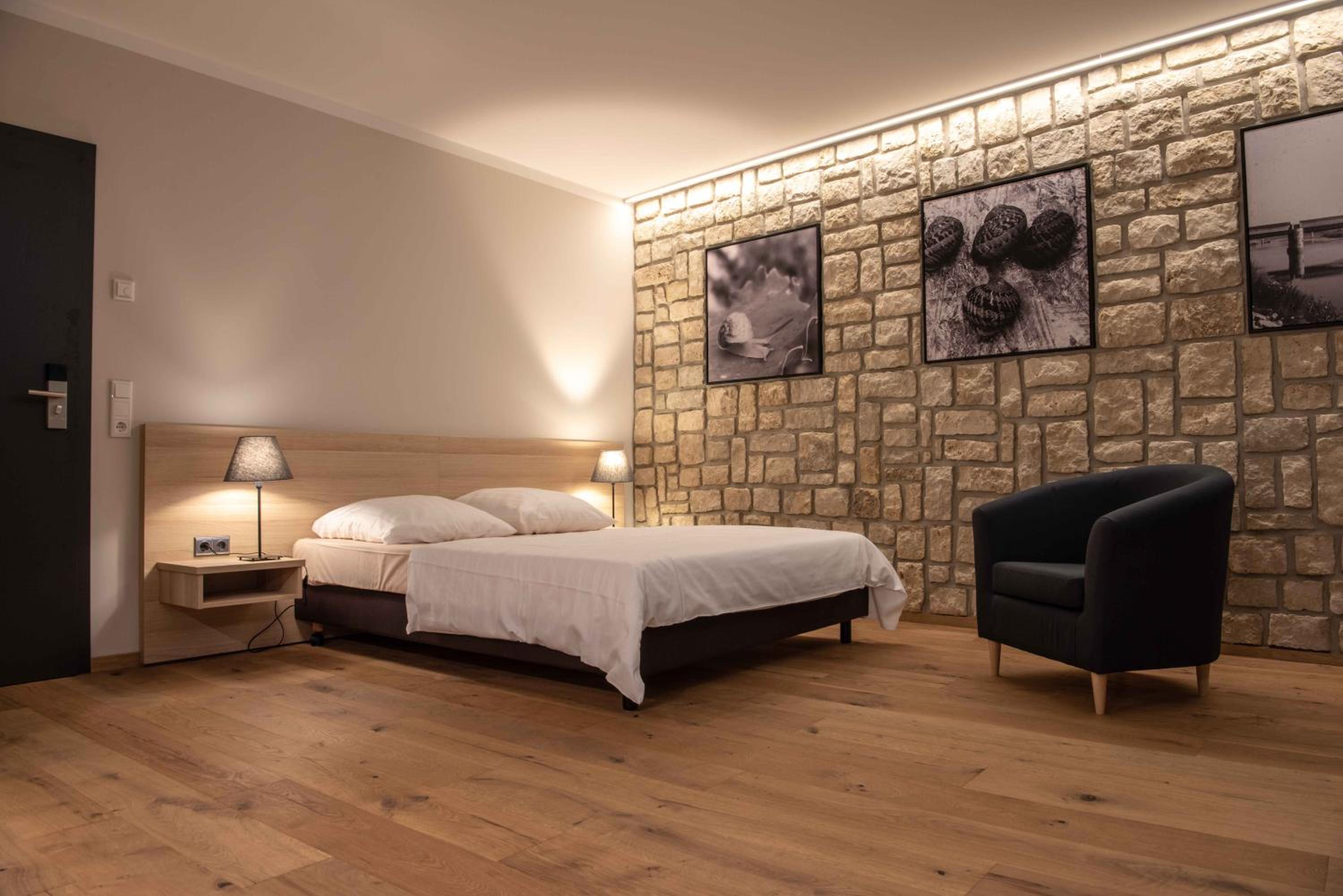 Standard Double Room - Photo 1