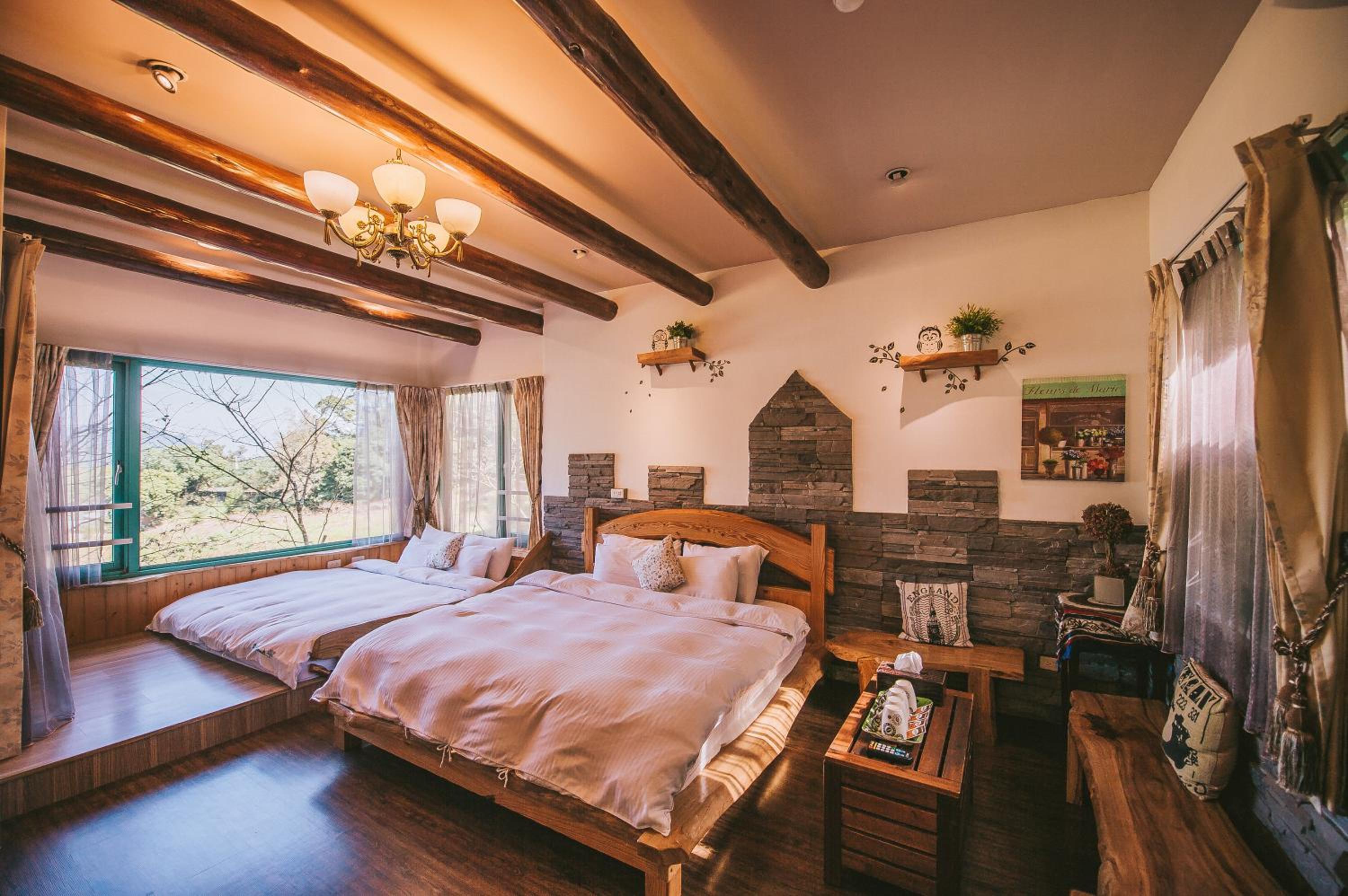 Castle Quadruple Room photo 1