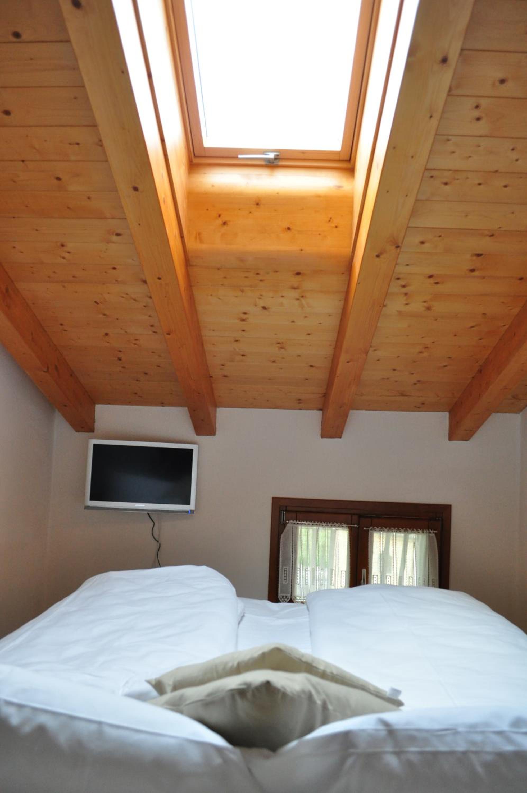 Double or Twin Room - Photo 16