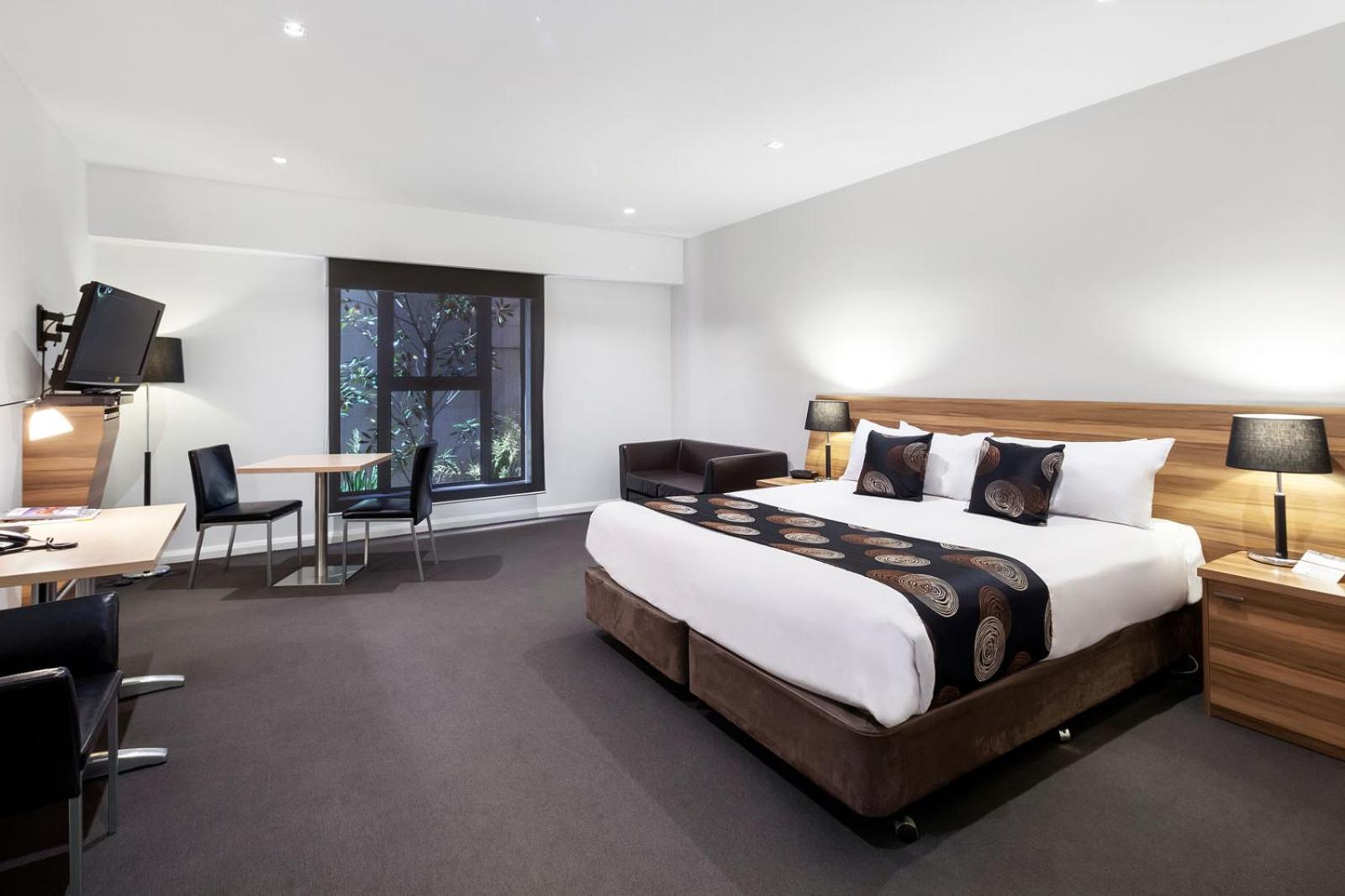 Superior King Room photo 2