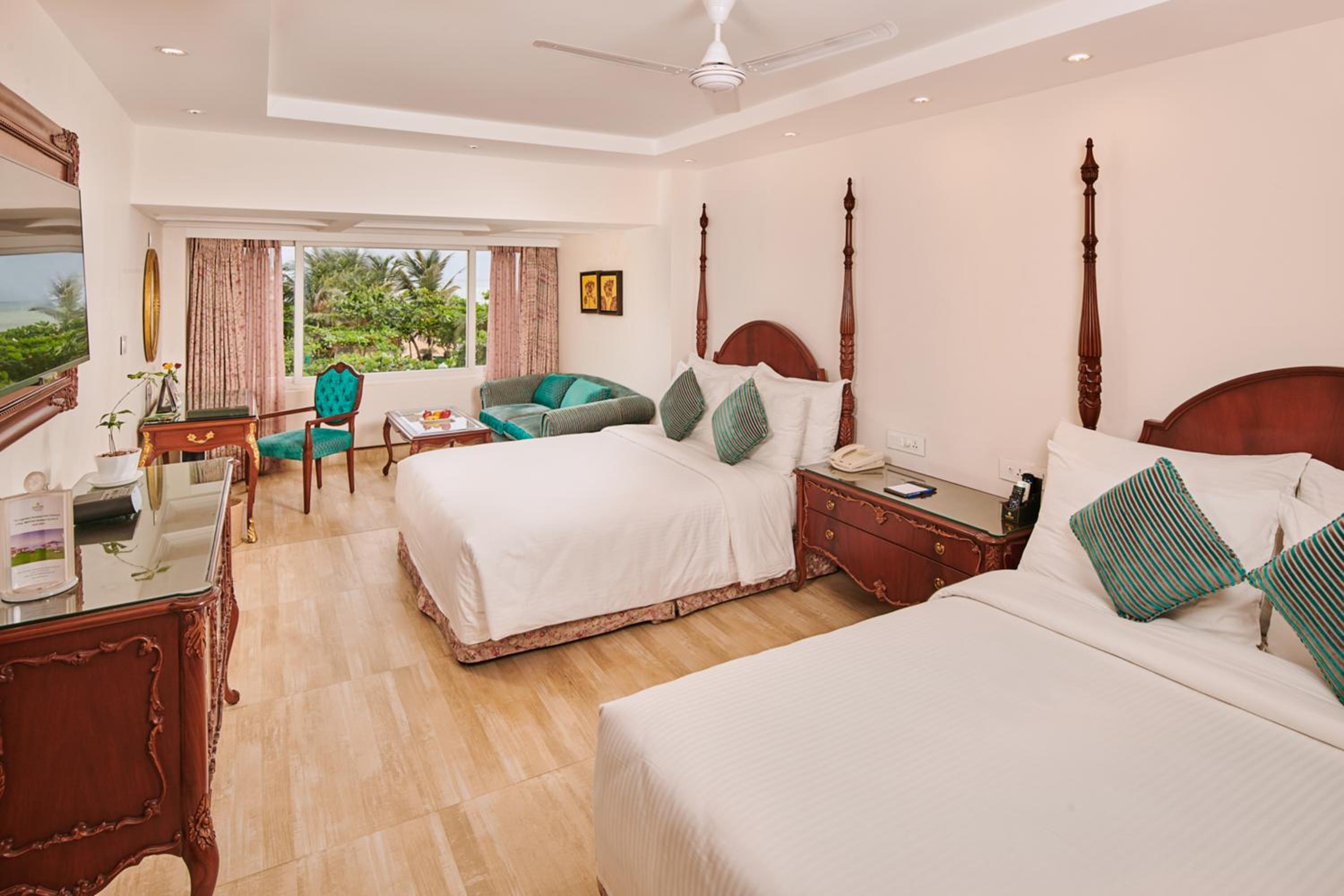 Family Suite  - 10% Discount on Foods & Soft Beverages* | 15% Discounts on Laundry Services* | INR 500 spa credit during your stay on selective Massage services. TnC Apply.* | Free Mini-bar - 2 cans of soft Beverages (Once on Arrival) - Photo 1