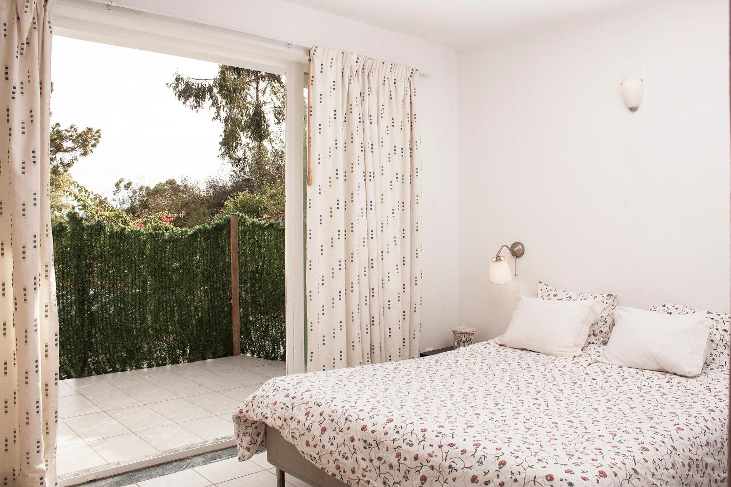 One-Bedroom Apartment with River View - Photo 1