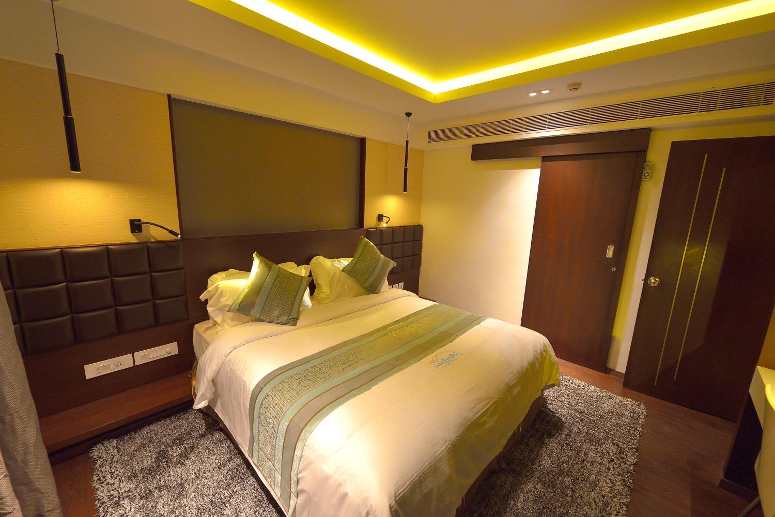 King Suite - Photo 8