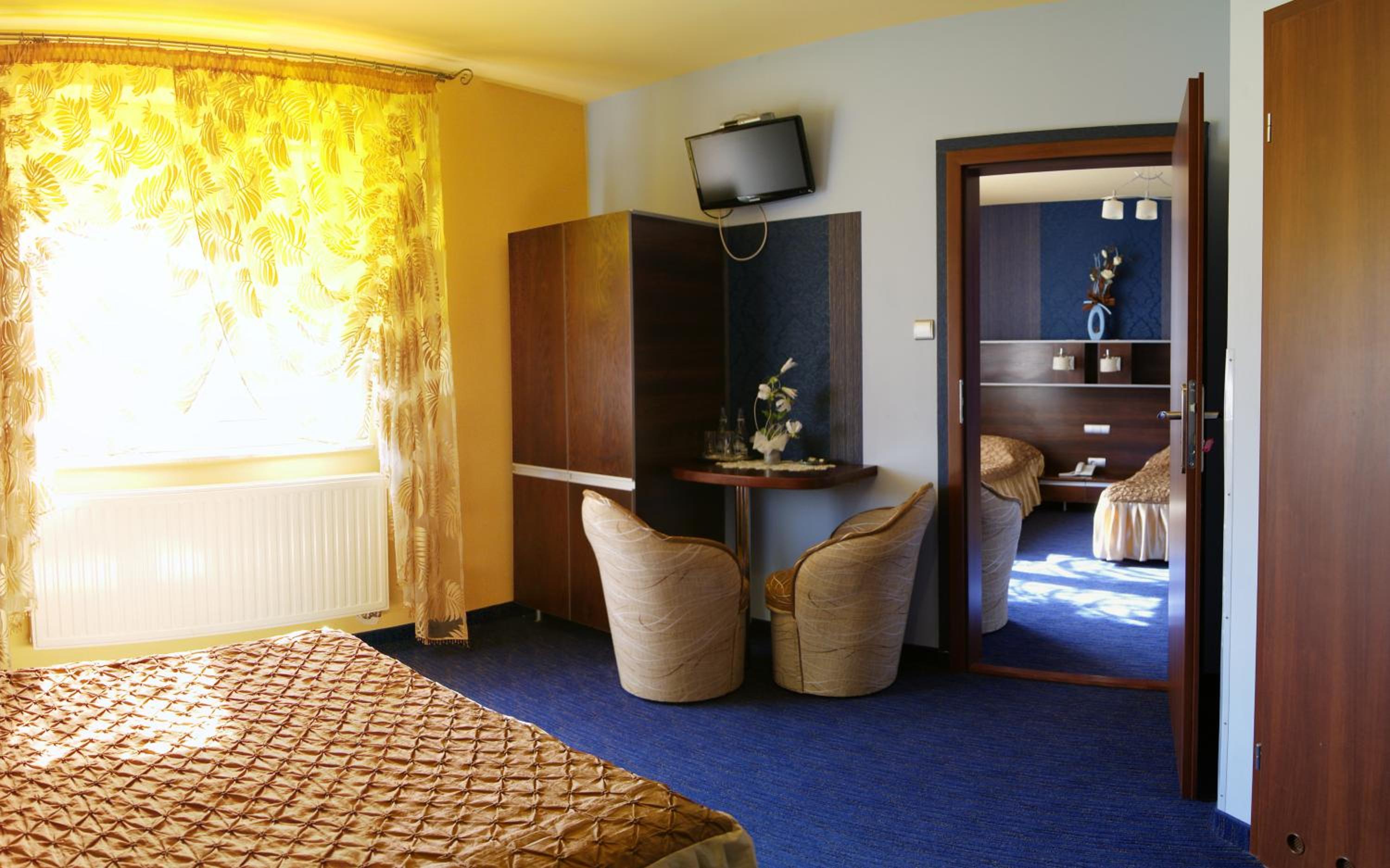 Double or Twin Room photo 1
