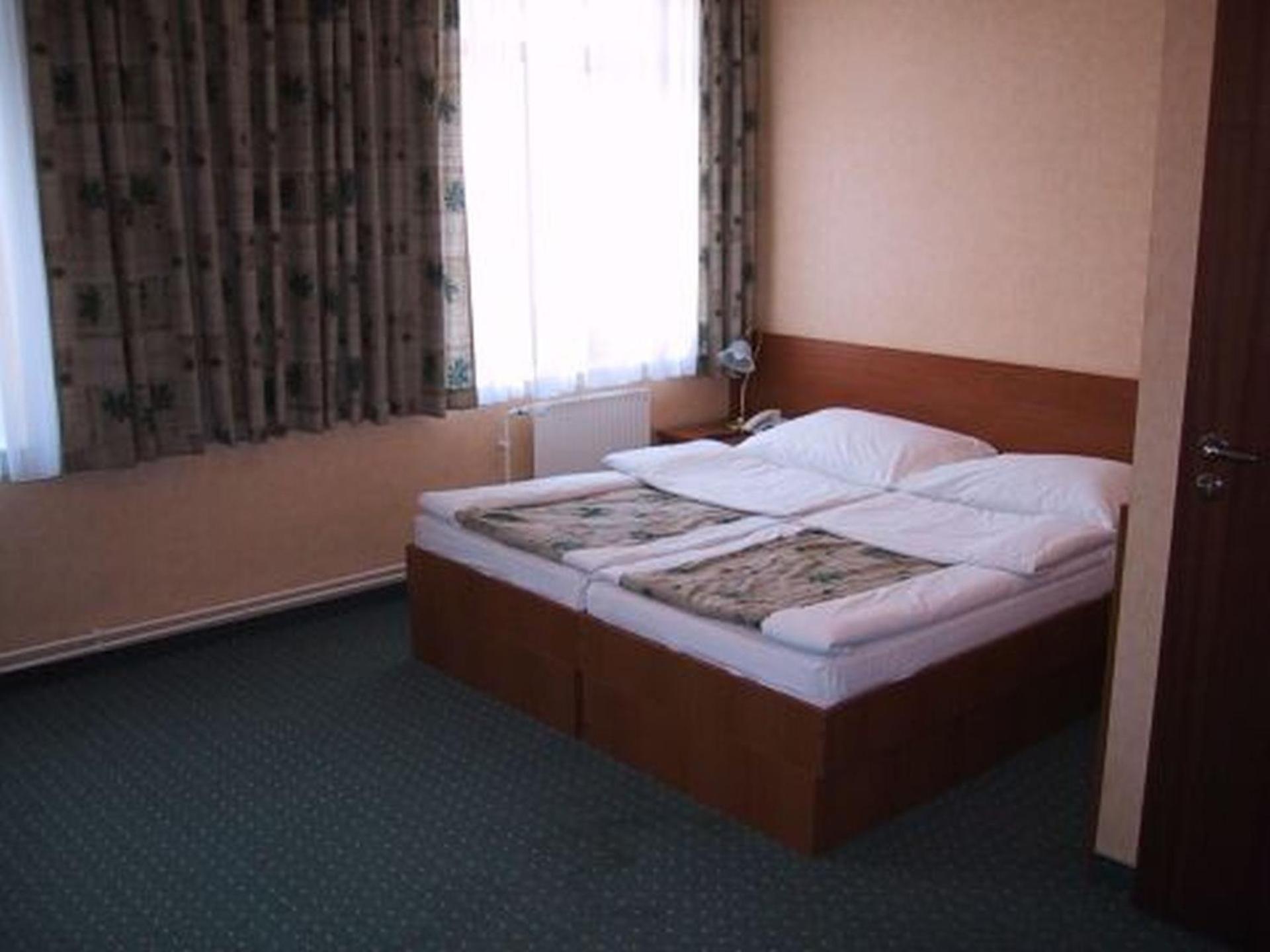 Large Single Room photo 1