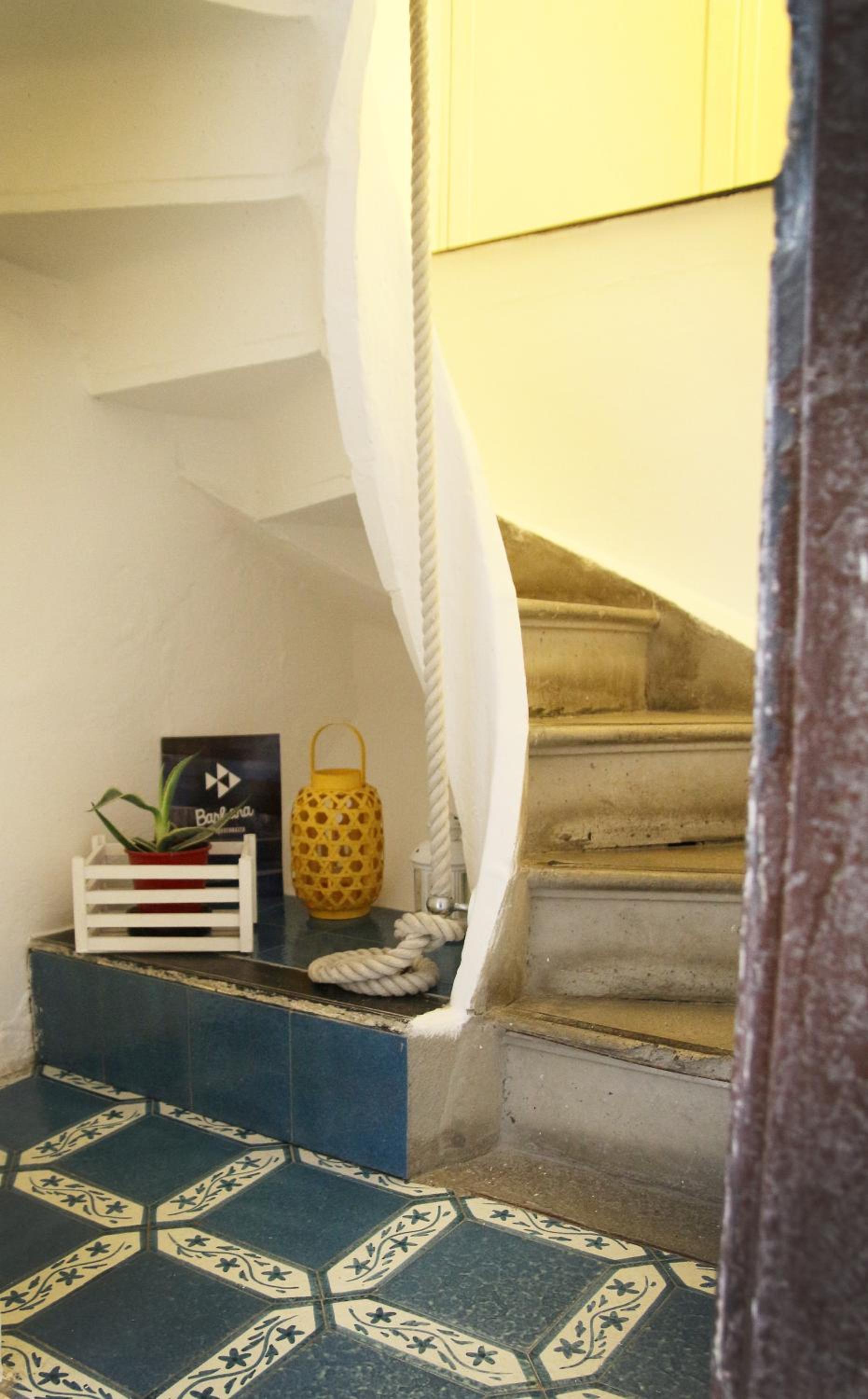 Double Room with Private Bathroom - Photo 6