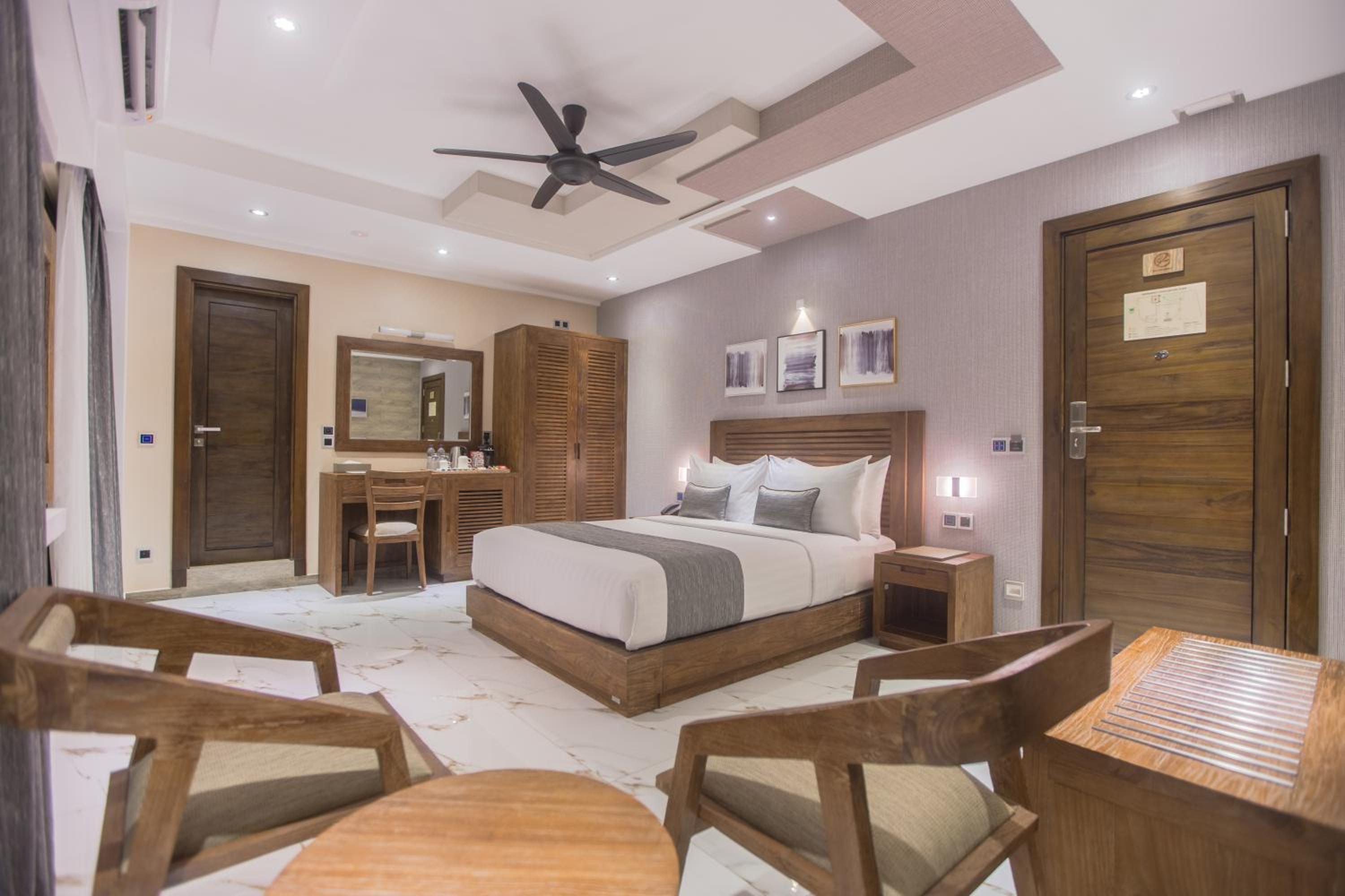 Samann Suite with Balcony (Free Return Airport Transfer) - Photo 3