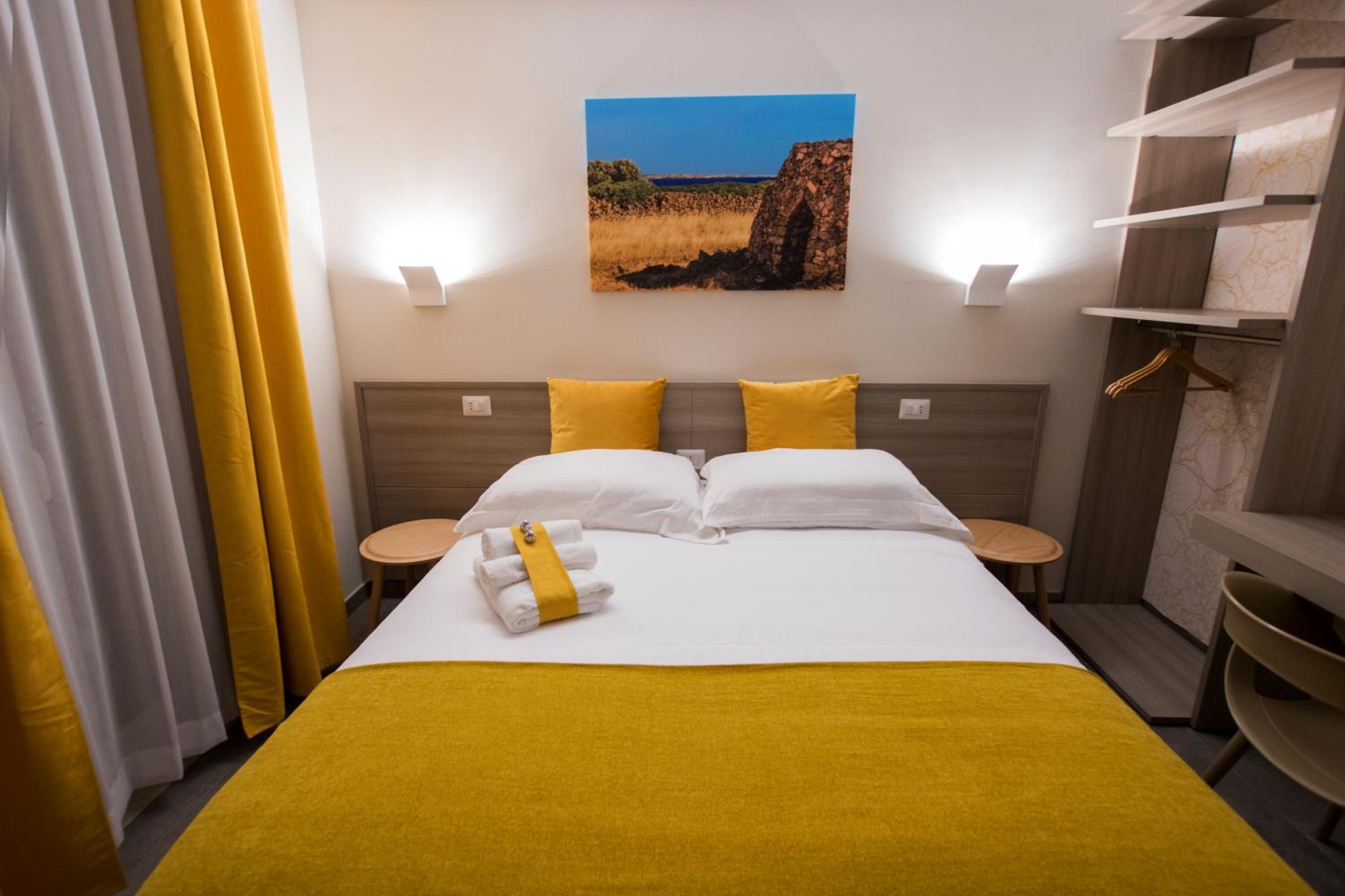 Standard Double Room - Photo 29