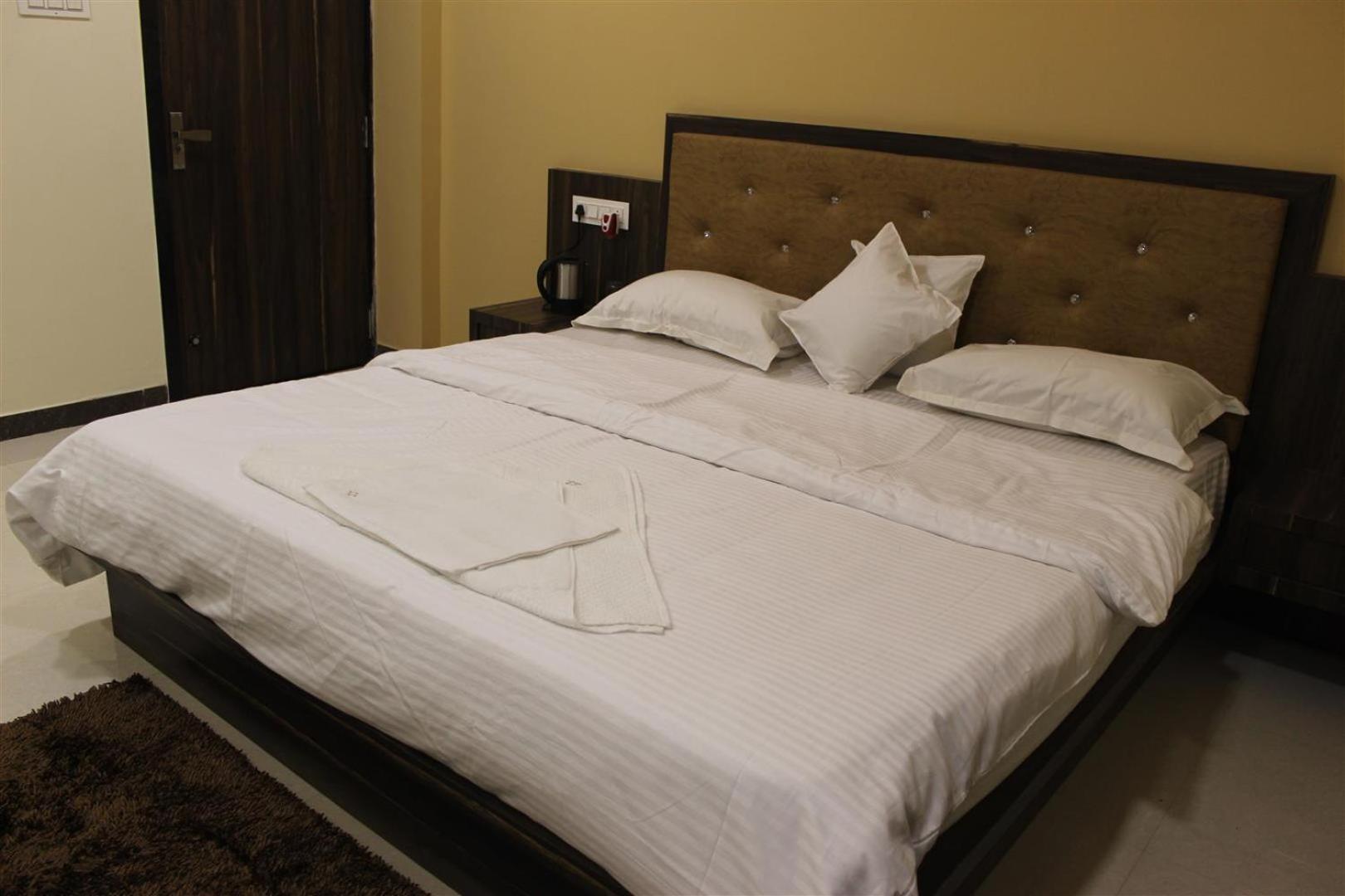 Deluxe Double Room With Balcony photo 1