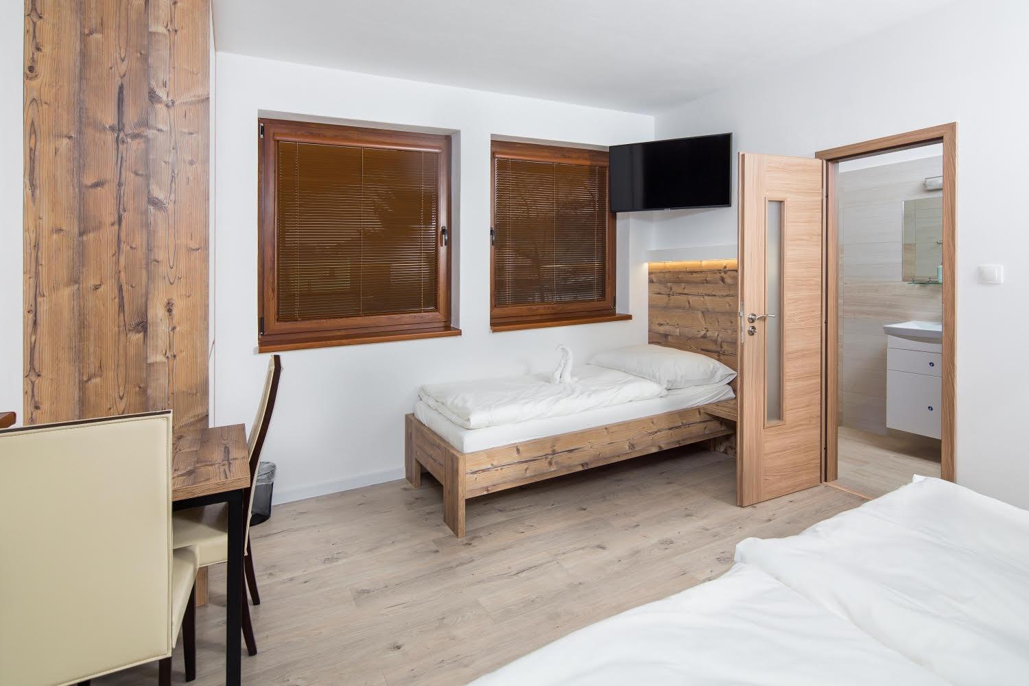 Standard King Room - Photo 1