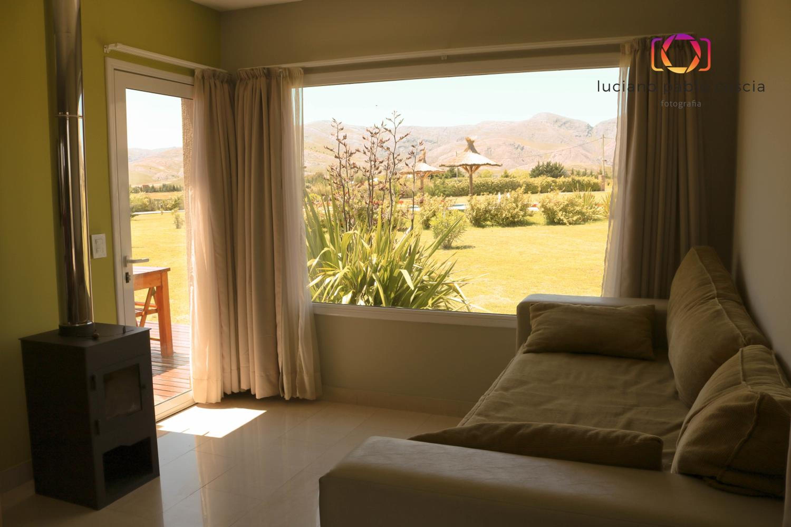 One-Bedroom House photo 3