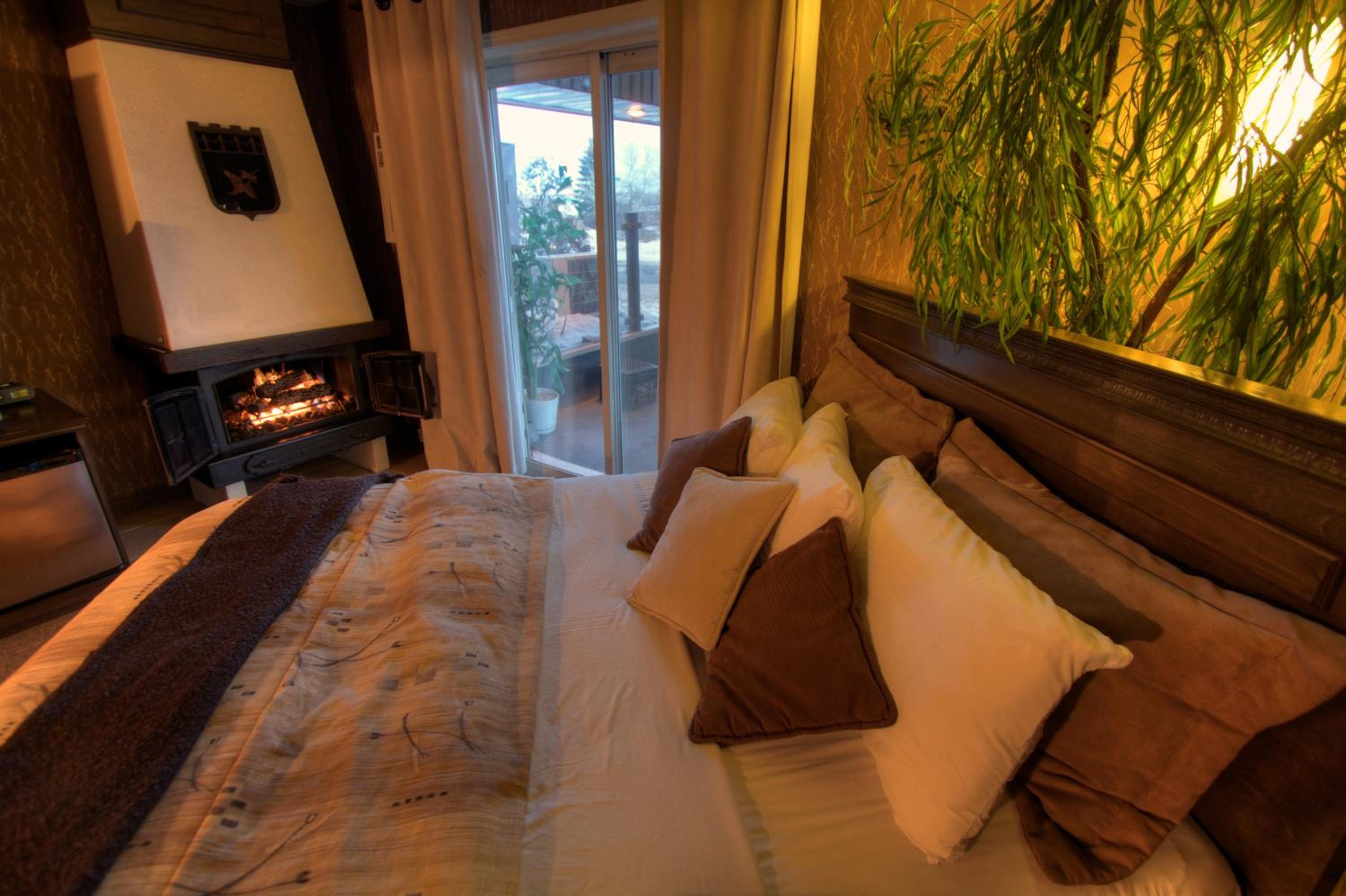 Queen Suite with Terrace - Photo 4