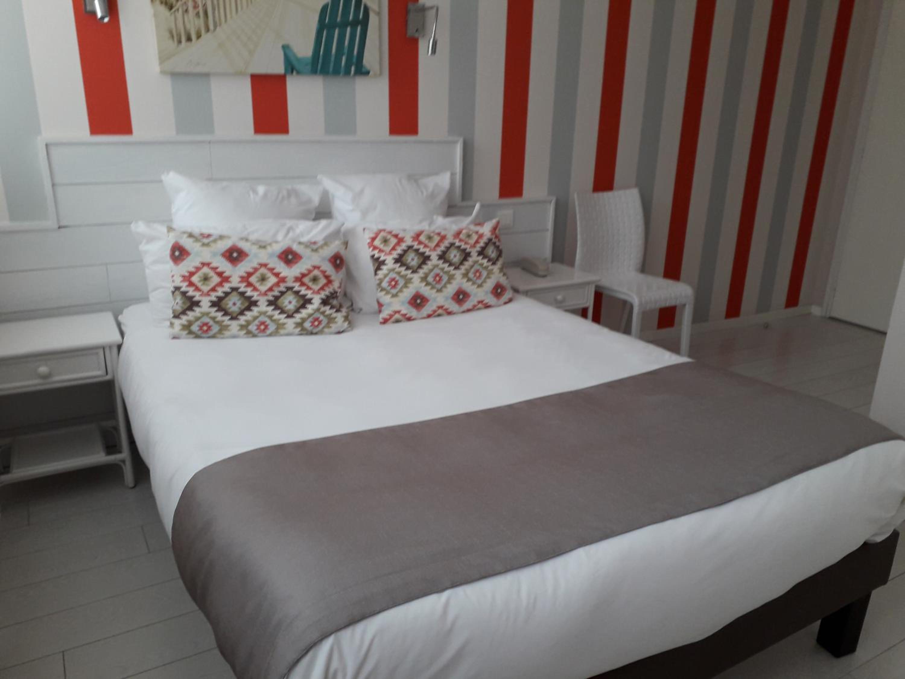 Double Room with City View - Photo 6