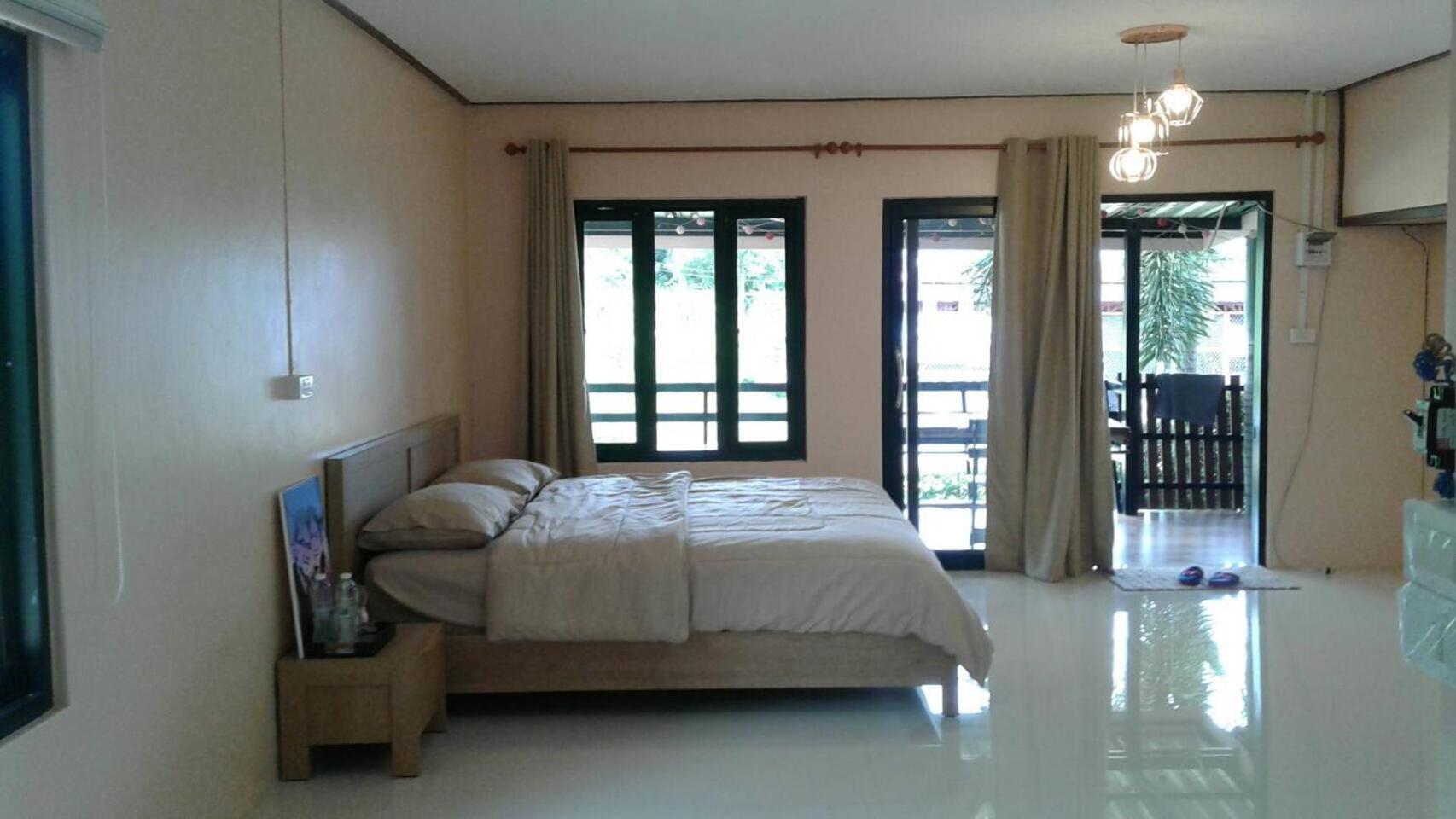 Double Room with Private Bathroom - Photo 3