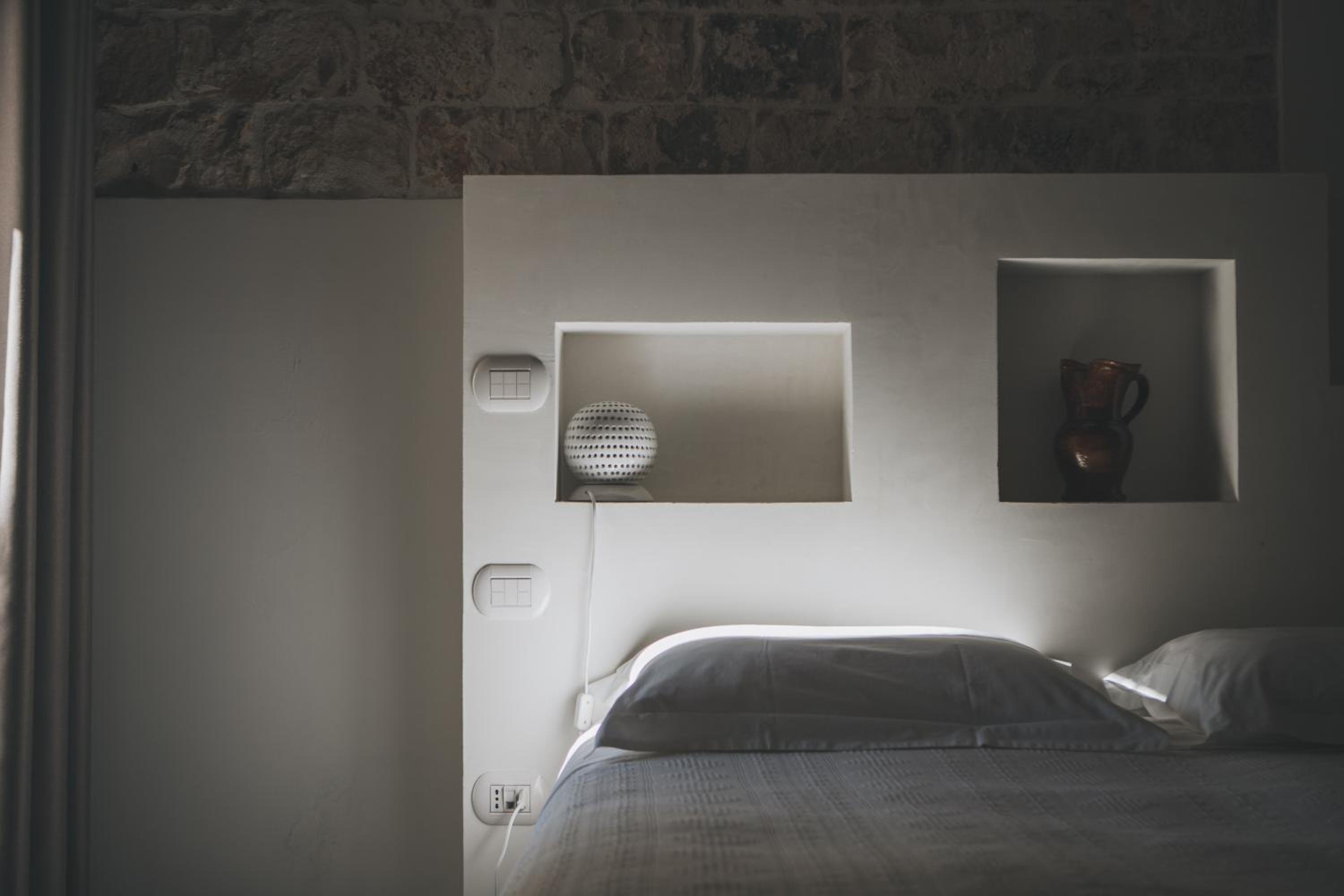 Double or Twin Room with Private Garden photo 2
