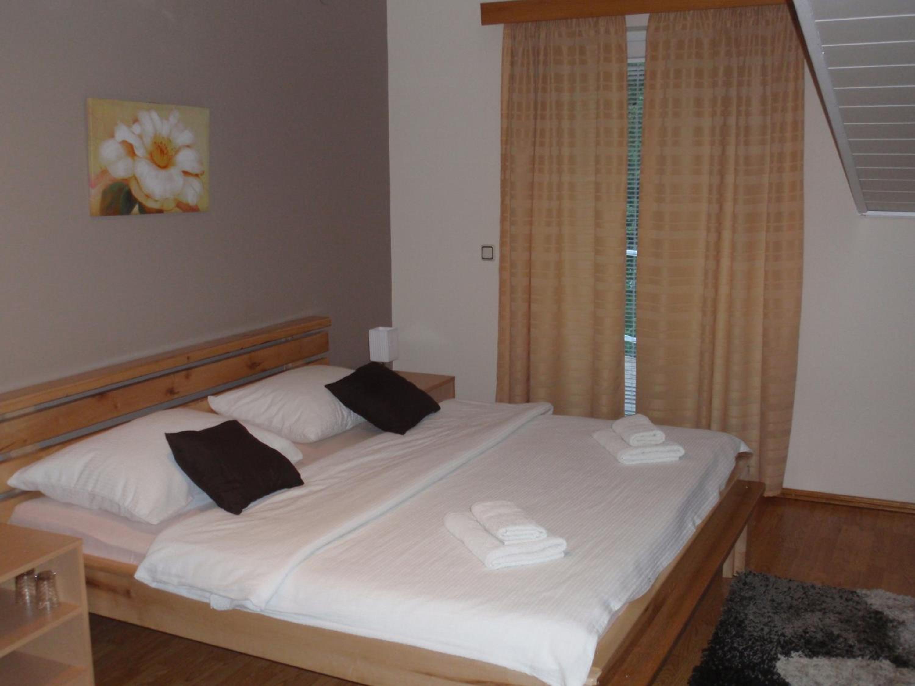 Double Room - Photo 24
