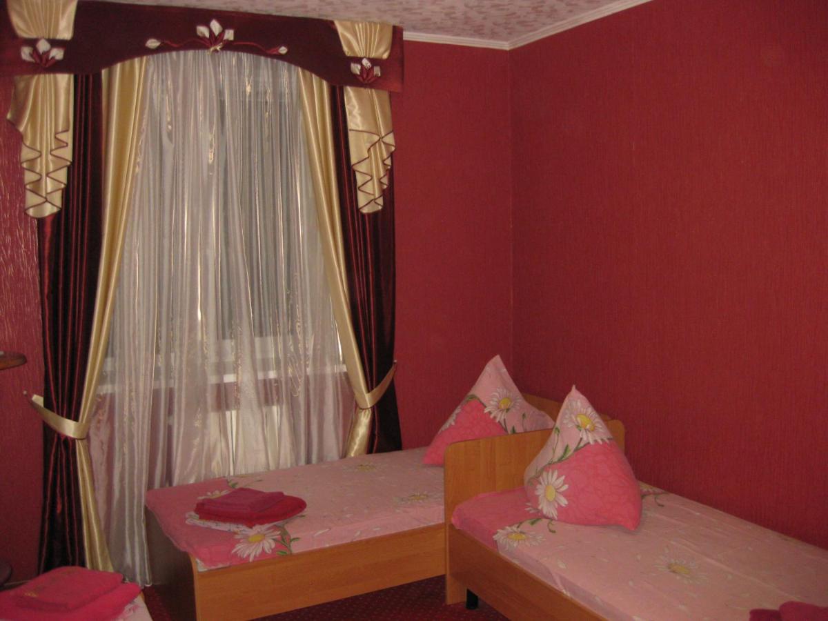Triple Room with Bathroom photo 2