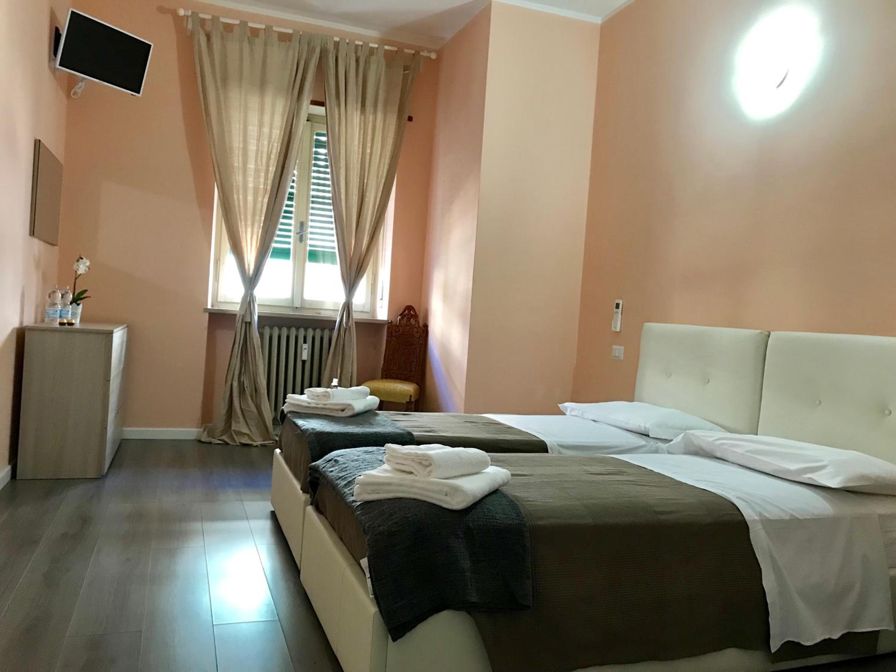 Twin Room with Shared Bathroom