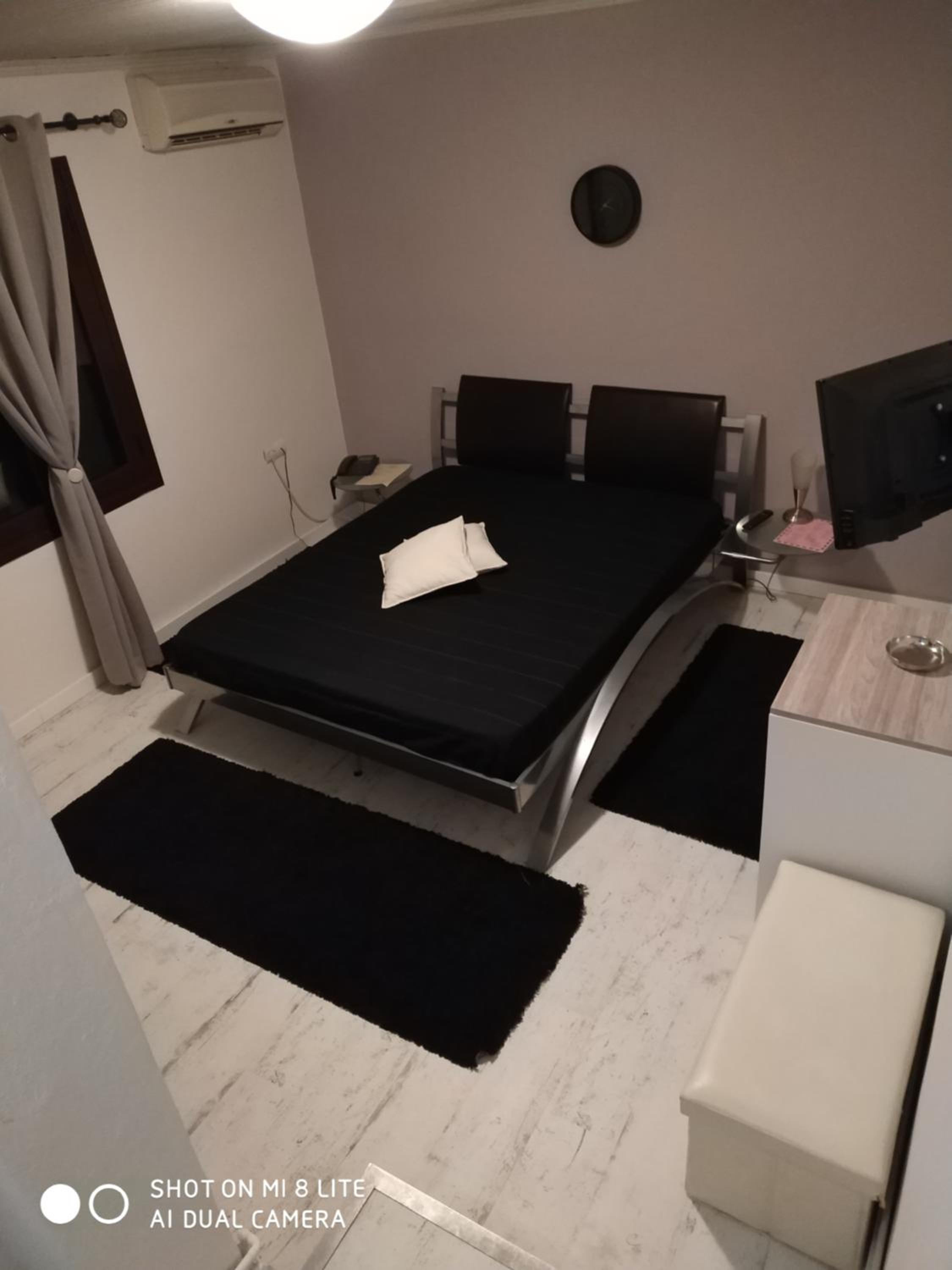 Budget Double Room photo 2