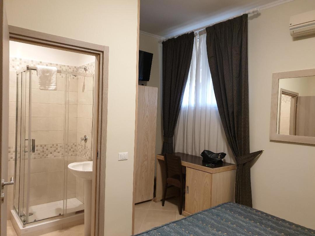 Double Room - Separate Building - Photo 7