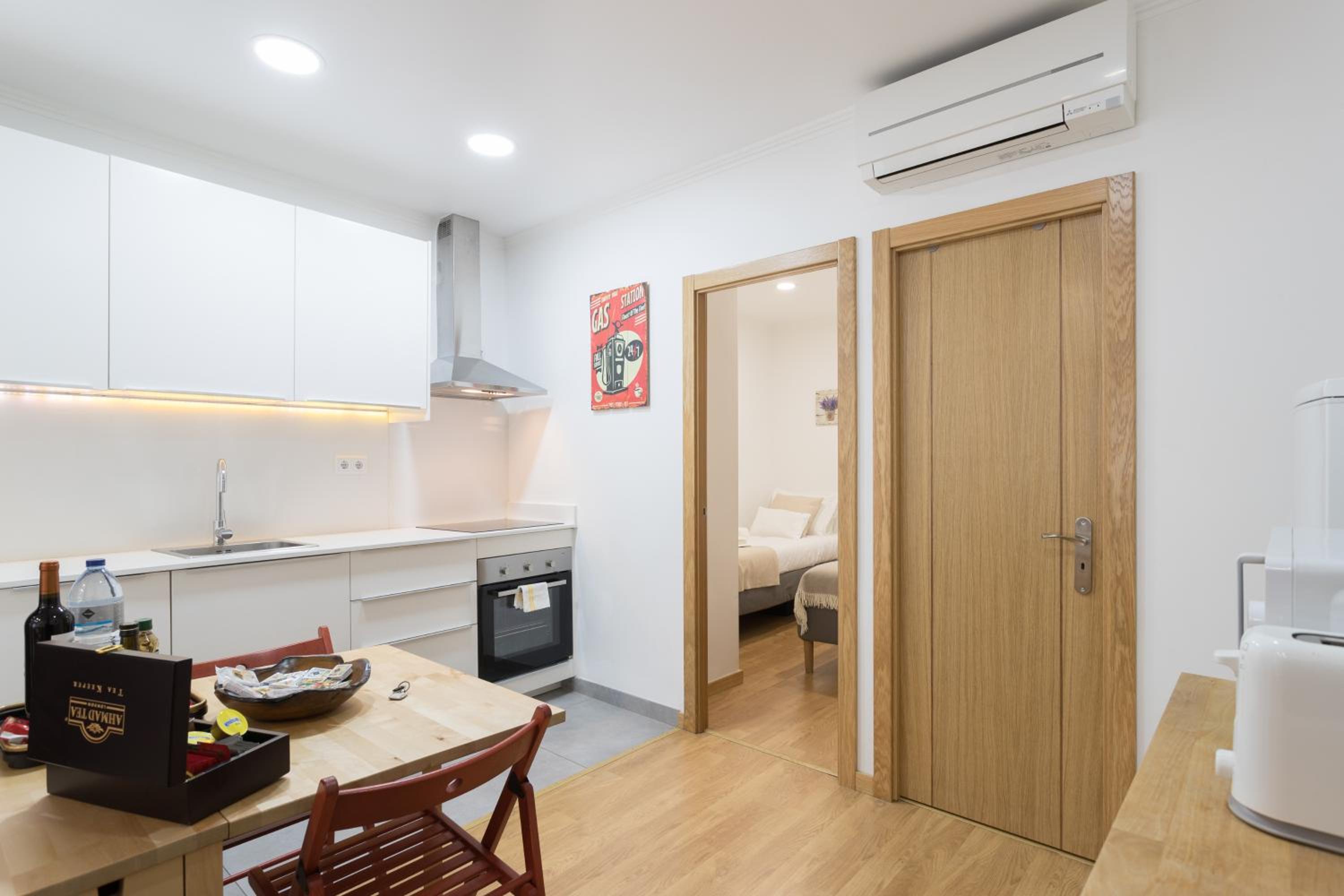 One-Bedroom Apartment - Photo 11