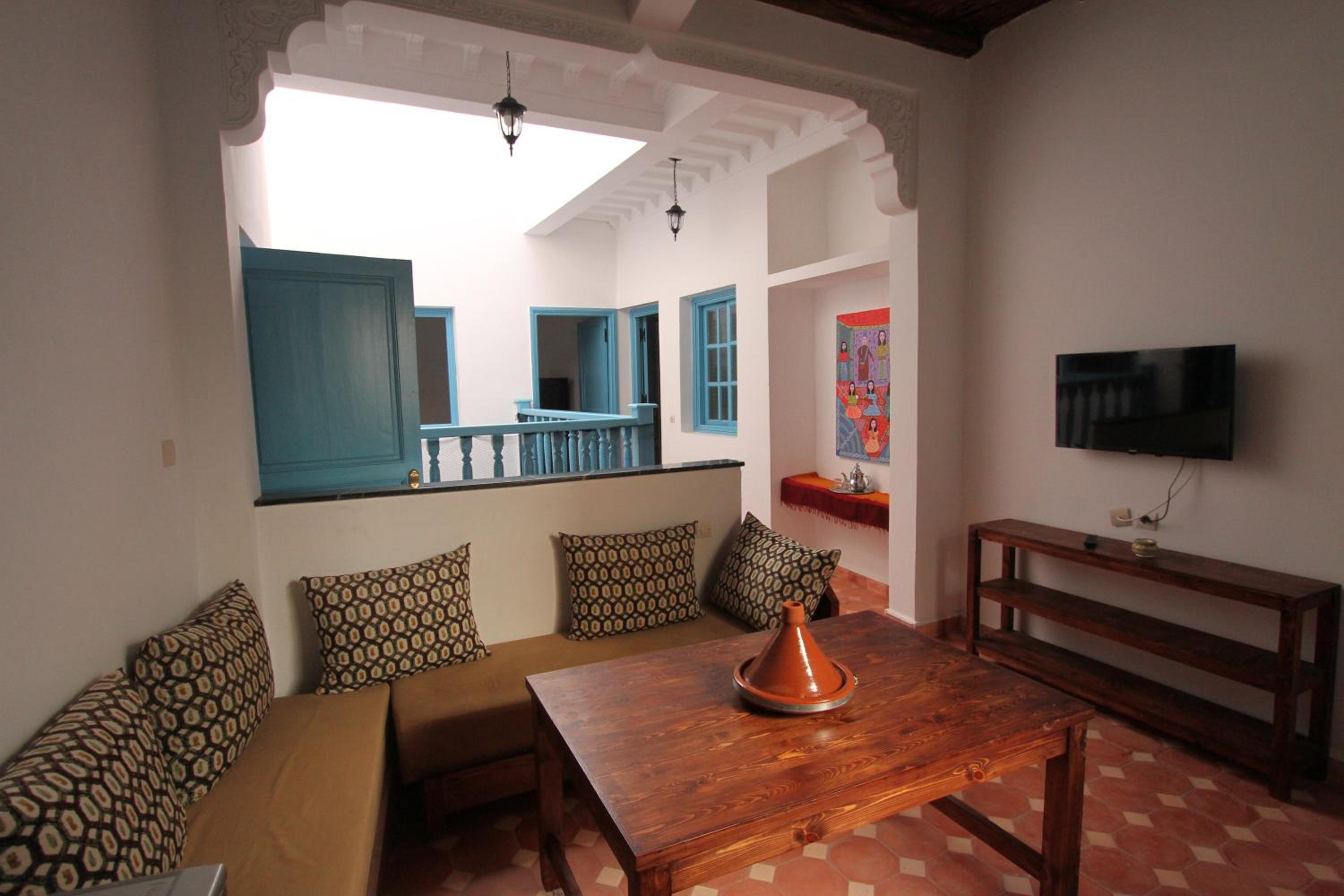 Standard Double Room - Photo 24