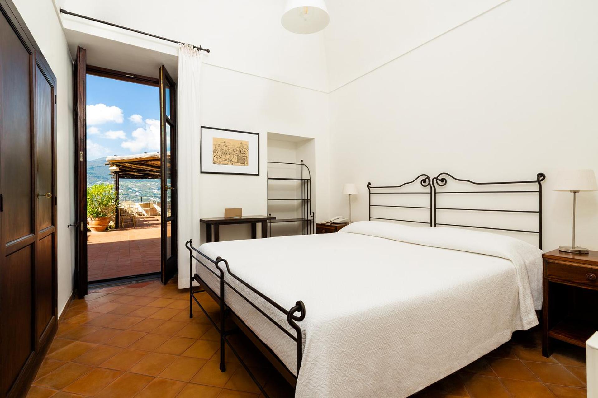 Standard Room photo 2