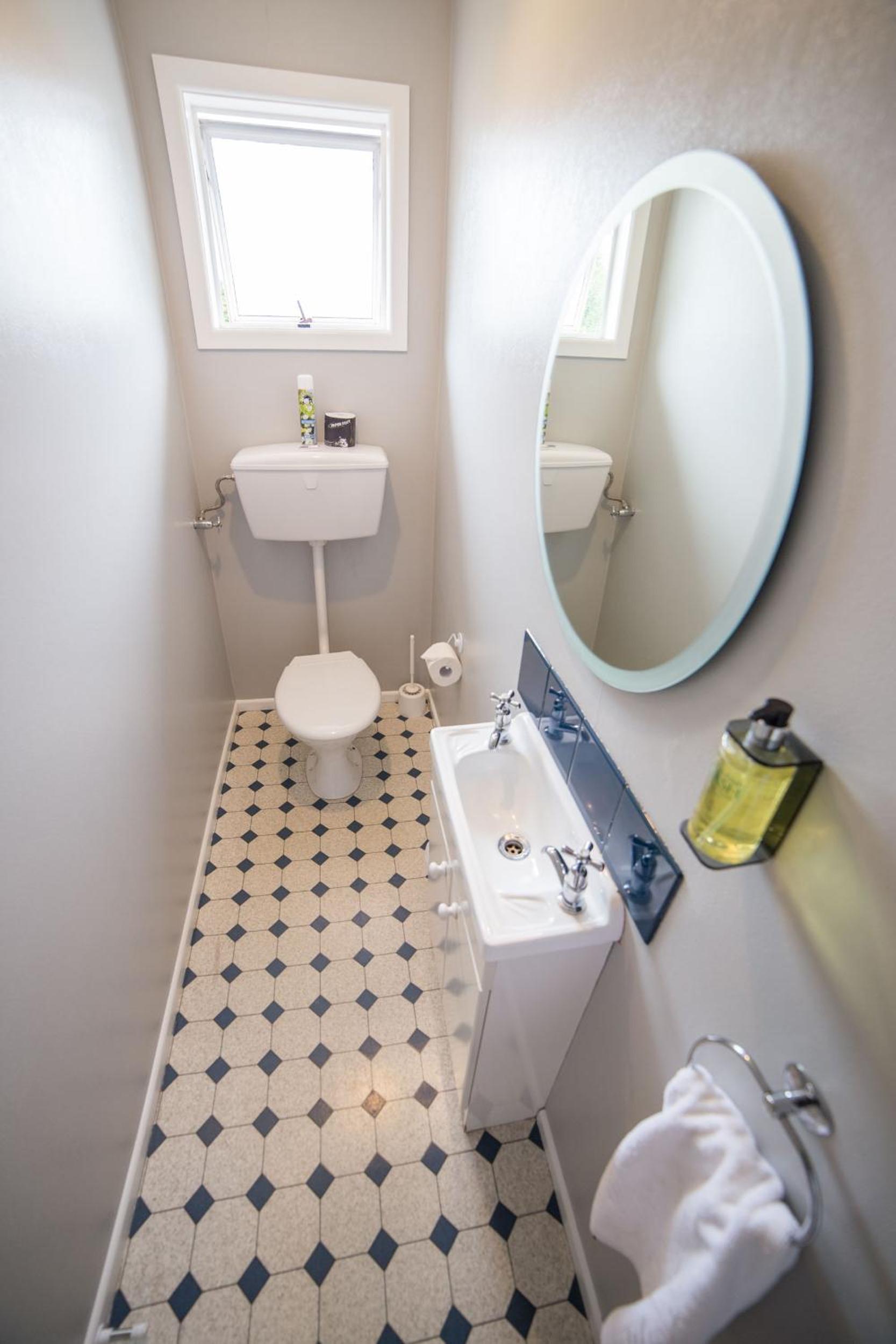 Three-Bedroom Apartment - Photo 6