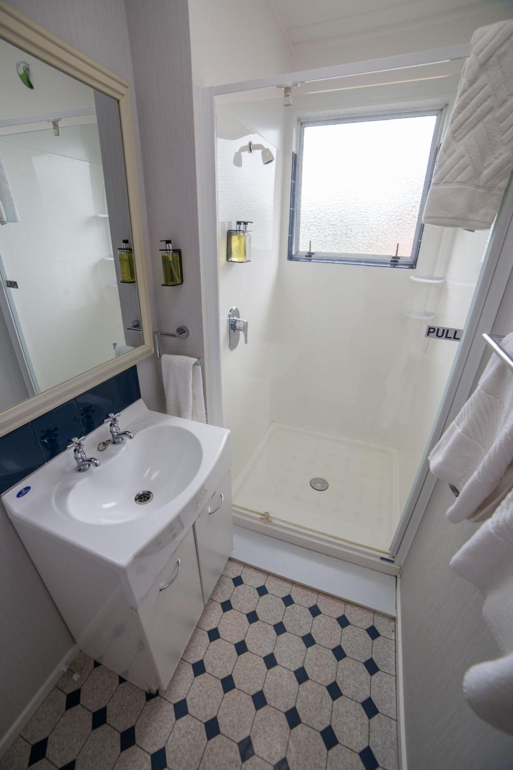 Three-Bedroom Apartment - Photo 5