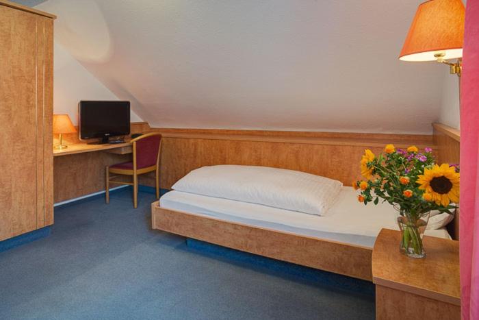 Standard Single Room photo 2