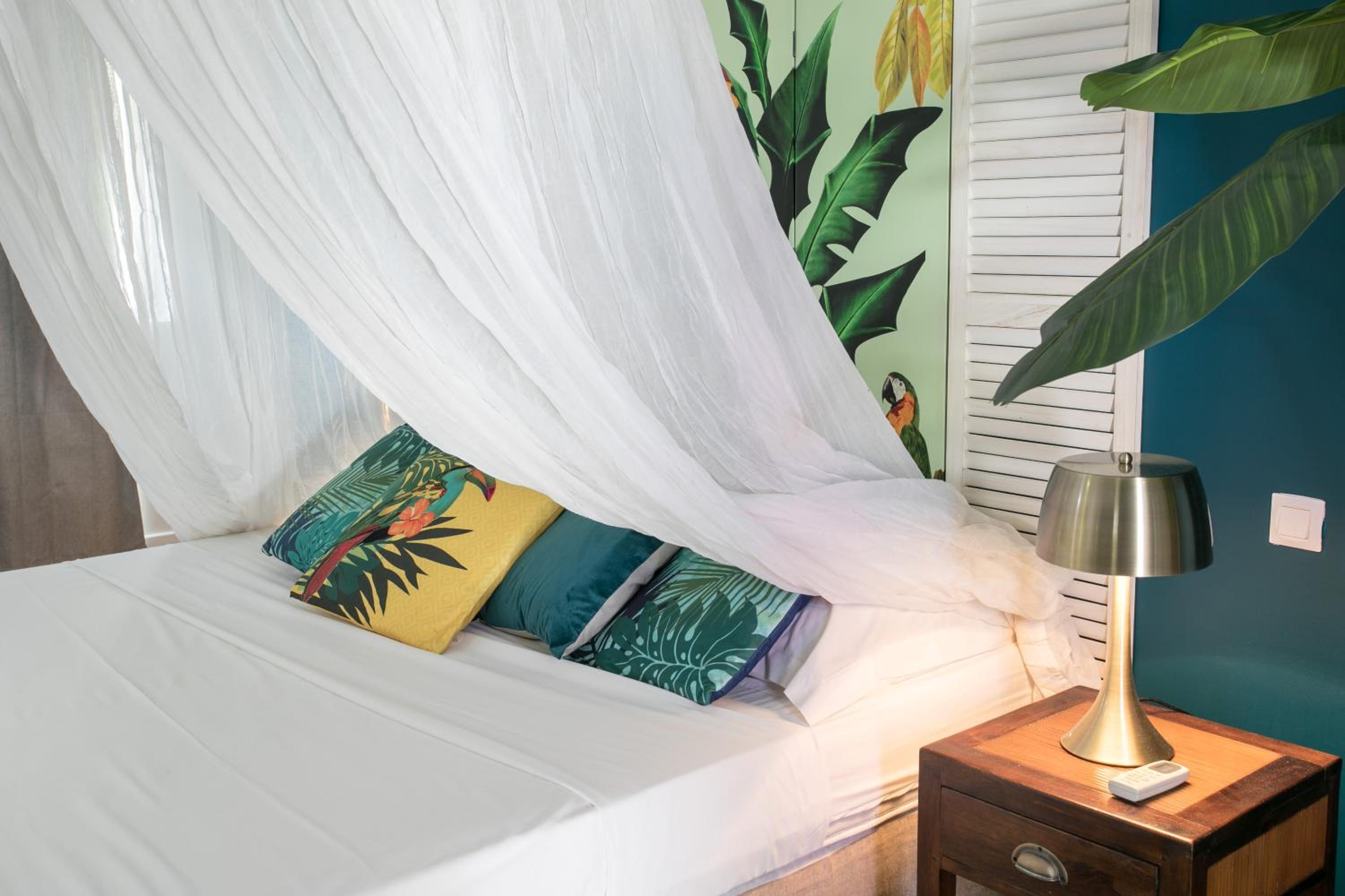 Amandier One-Bedroom King Suite with Sofa Bed photo 2