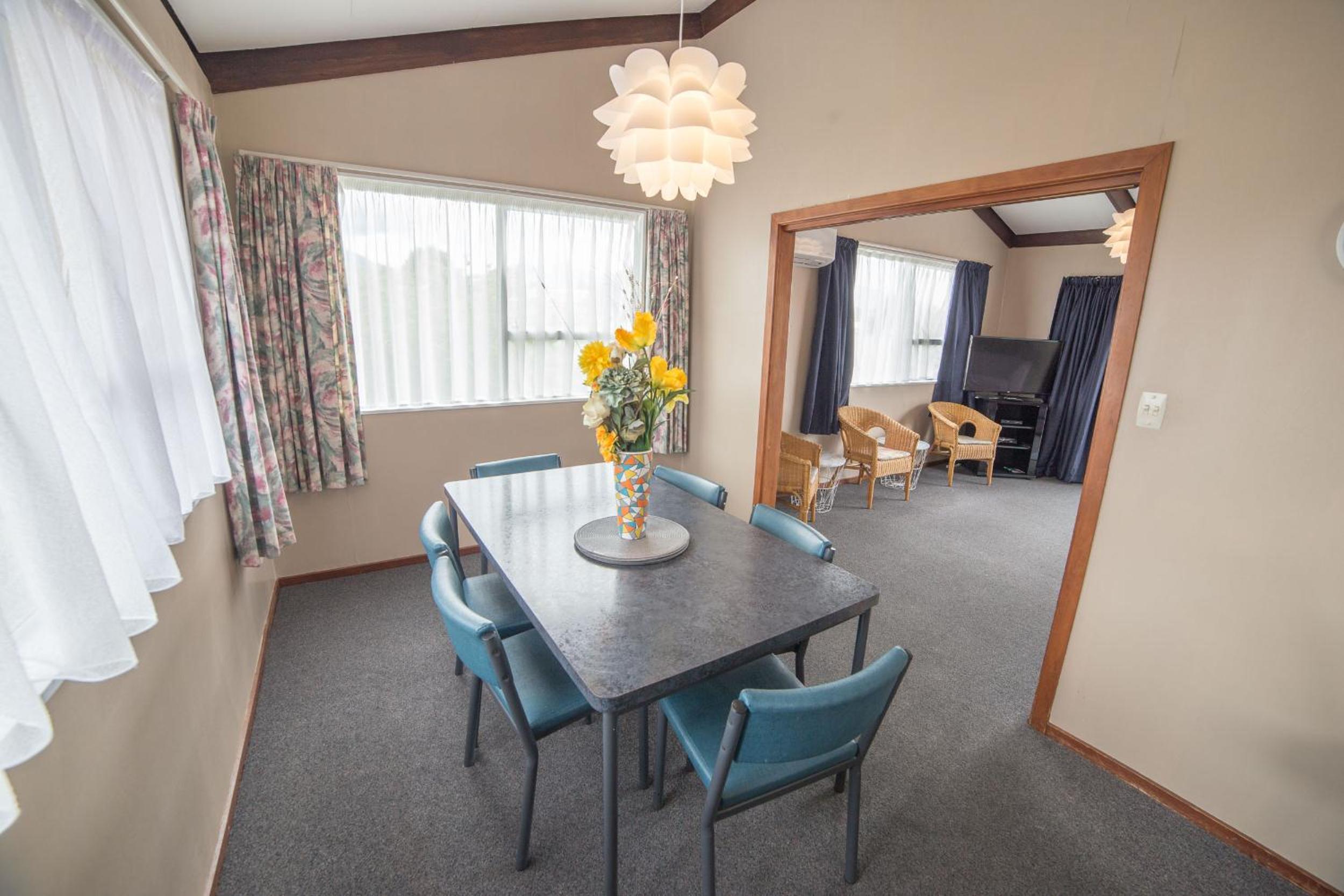 Three-Bedroom Apartment - Photo 7