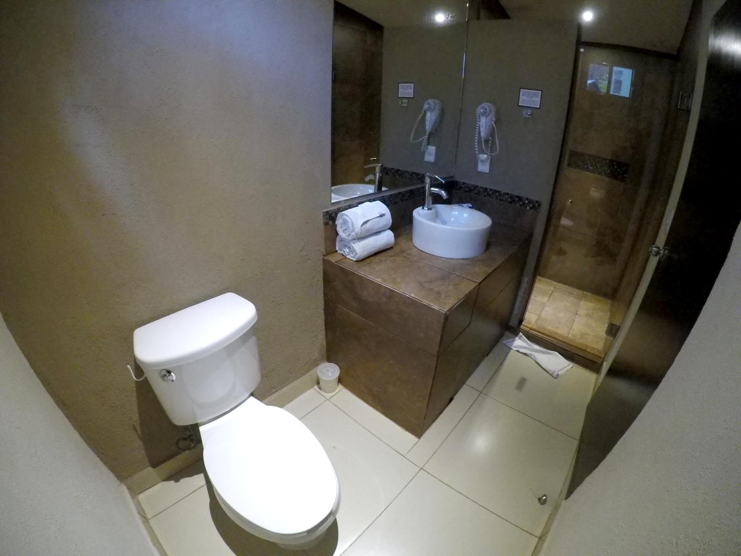 King Suite - Photo 3