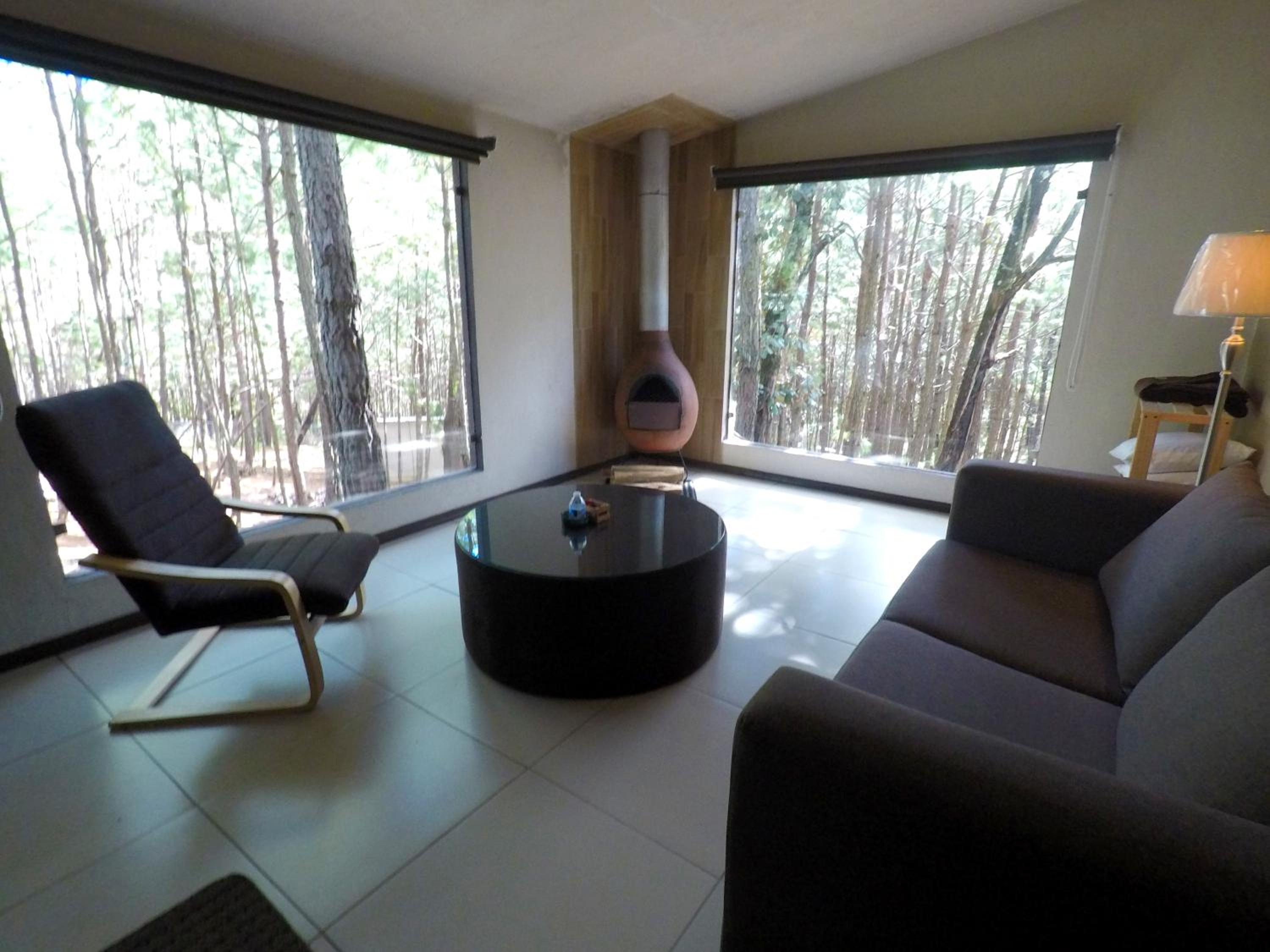 Standard Suite - Photo 2