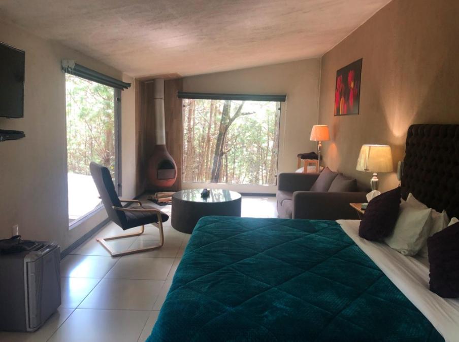 Deluxe Family Suite - Photo 8