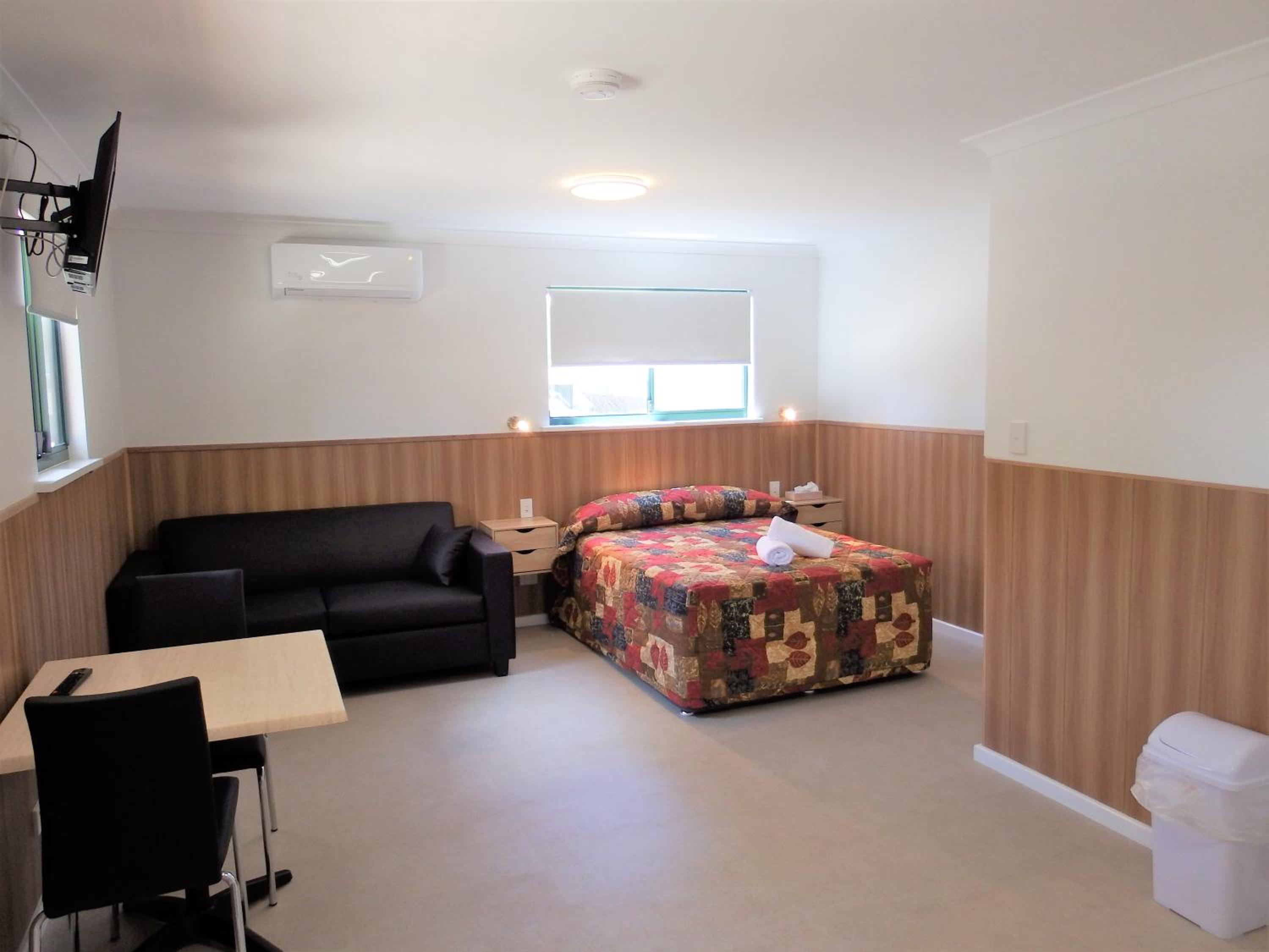 Standard Motel photo 1