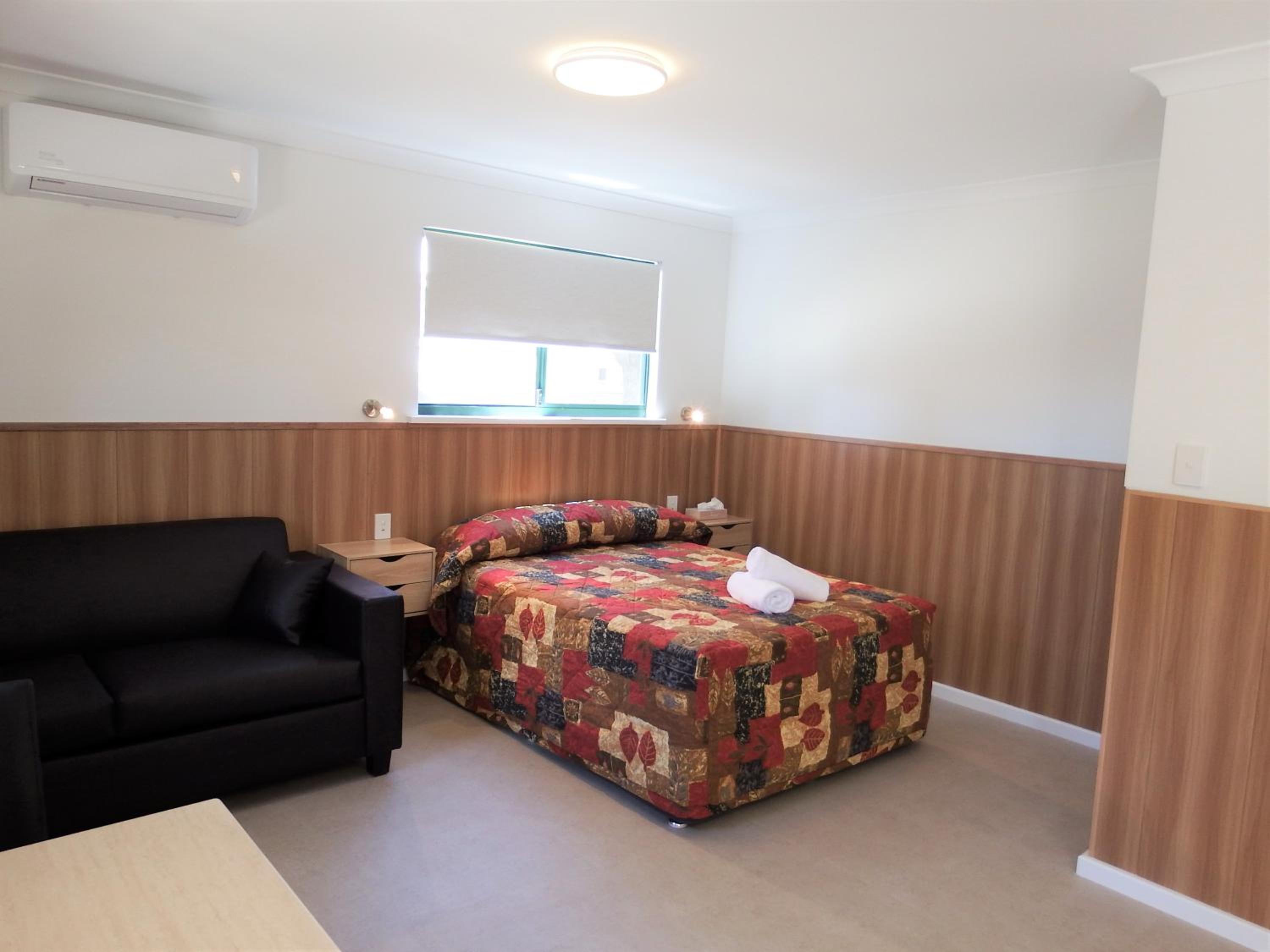 Standard Motel photo 3
