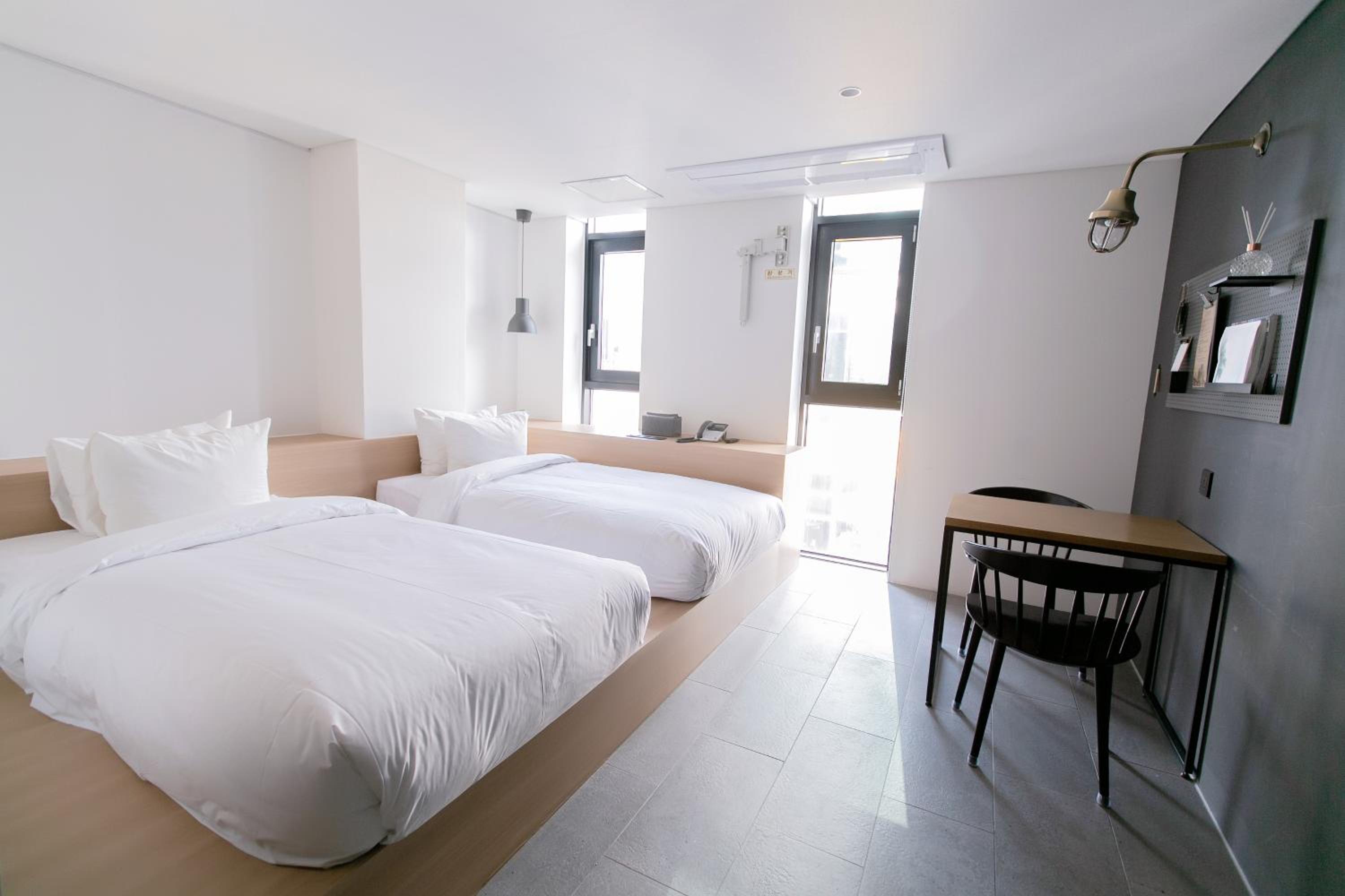 Standard Twin Room photo 3
