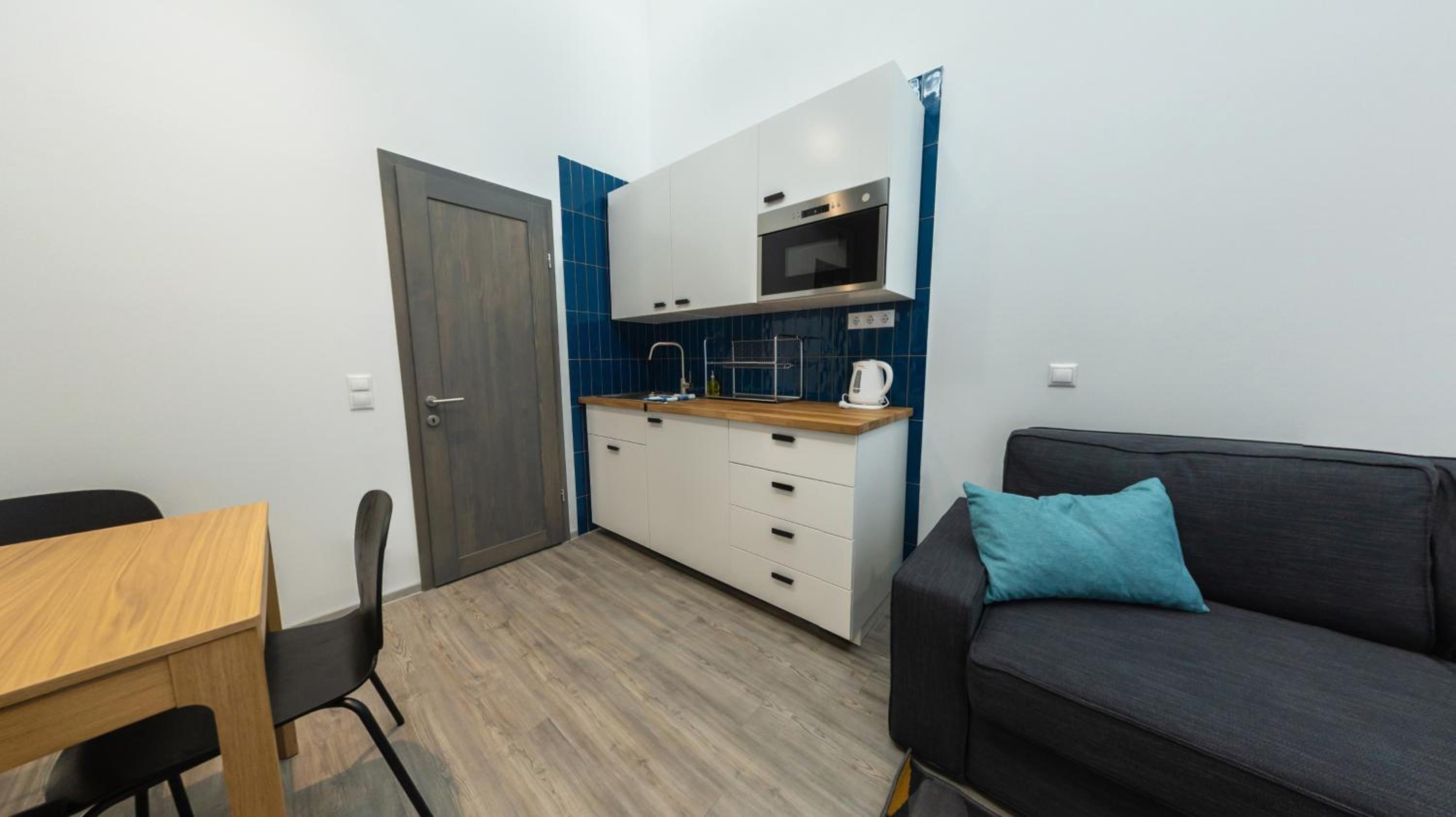 Standard Double Room - Photo 8