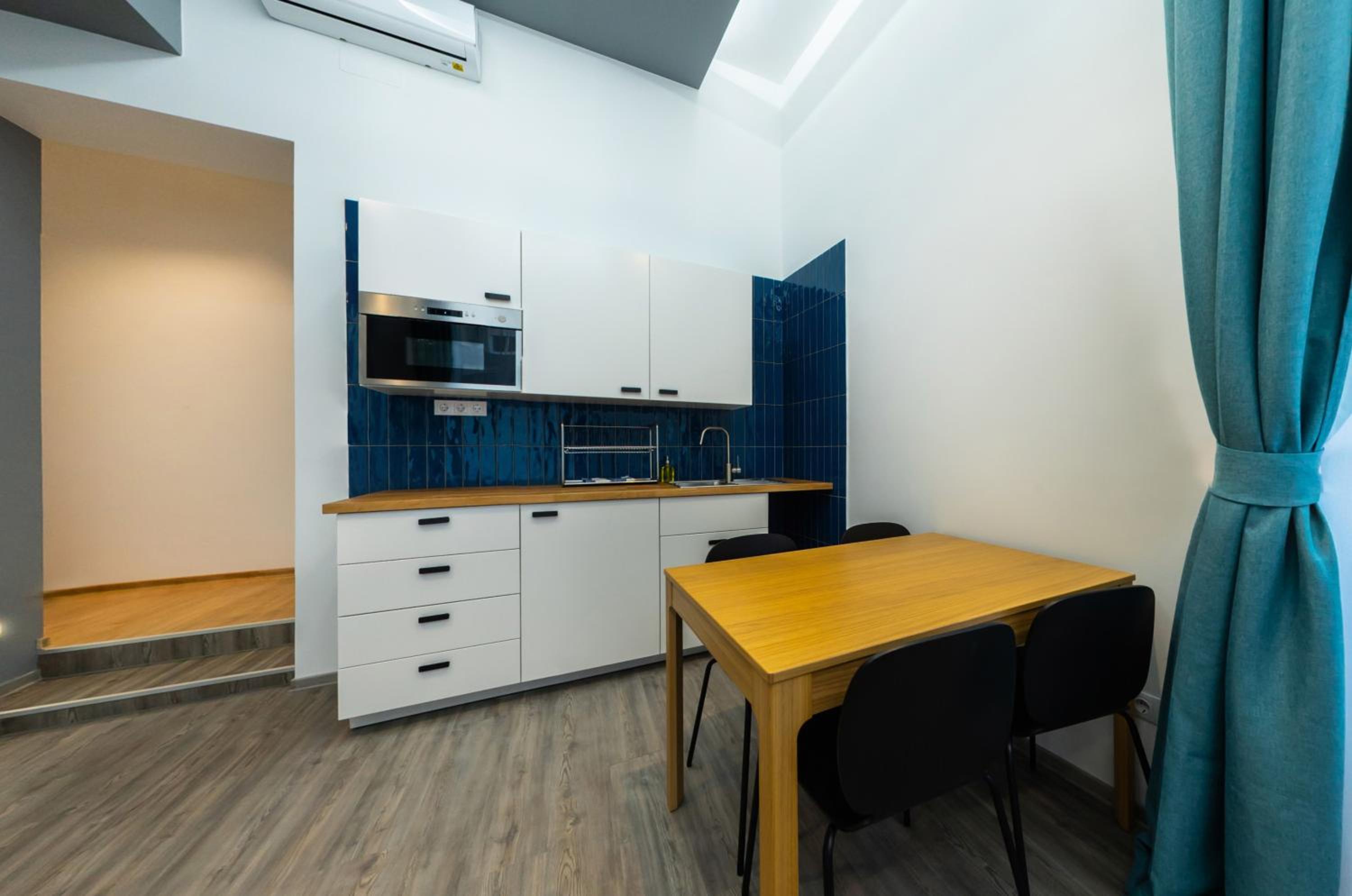 Standard Double Room - Photo 10