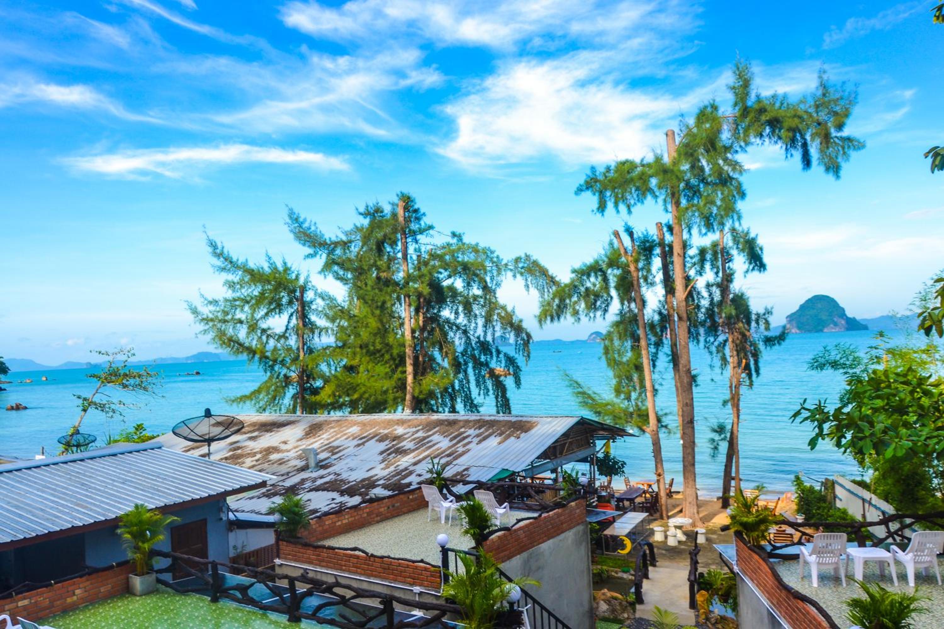 Double Room with Sea View - Photo 19
