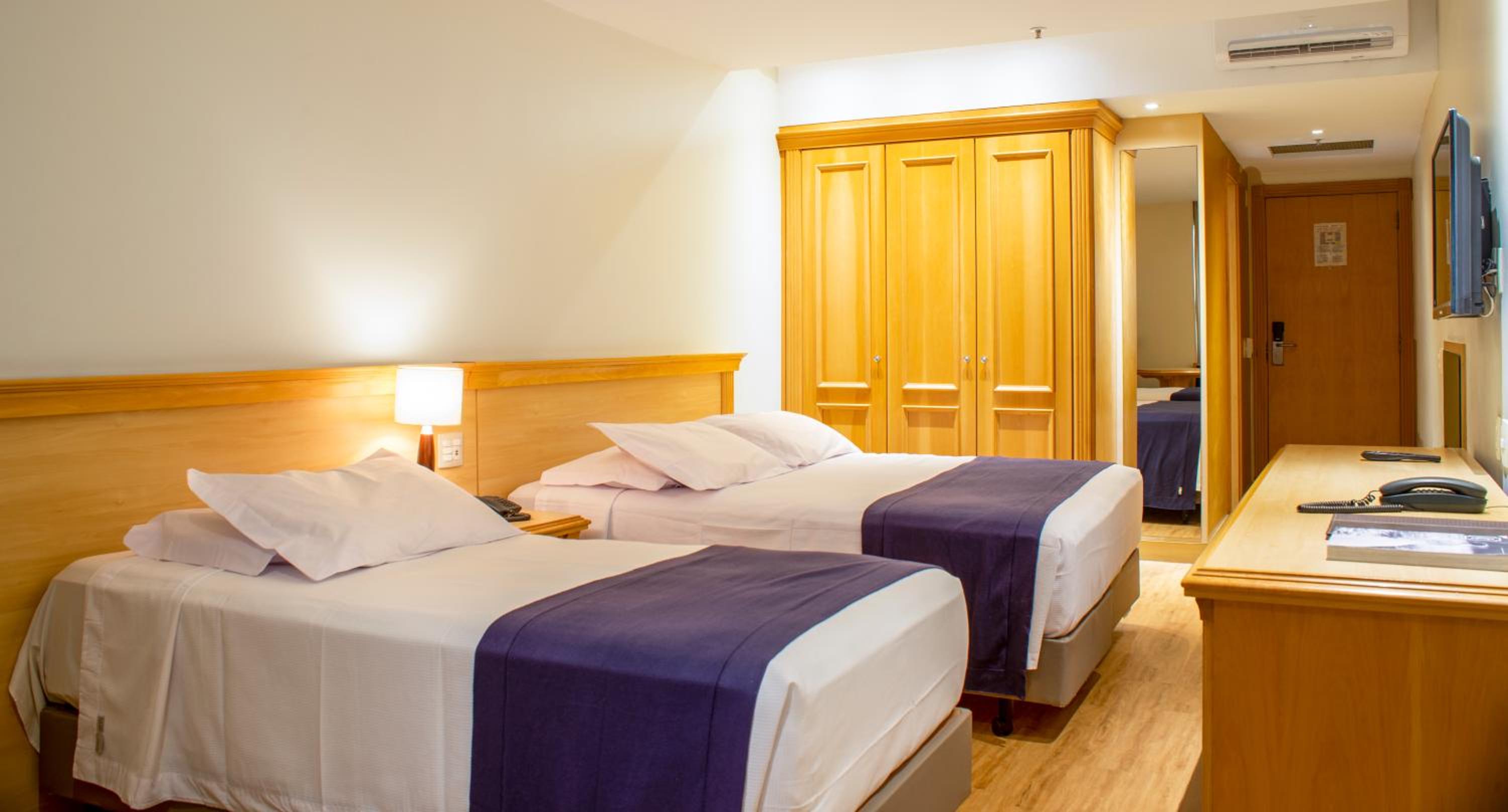 Deluxe Triple Room - Photo 1