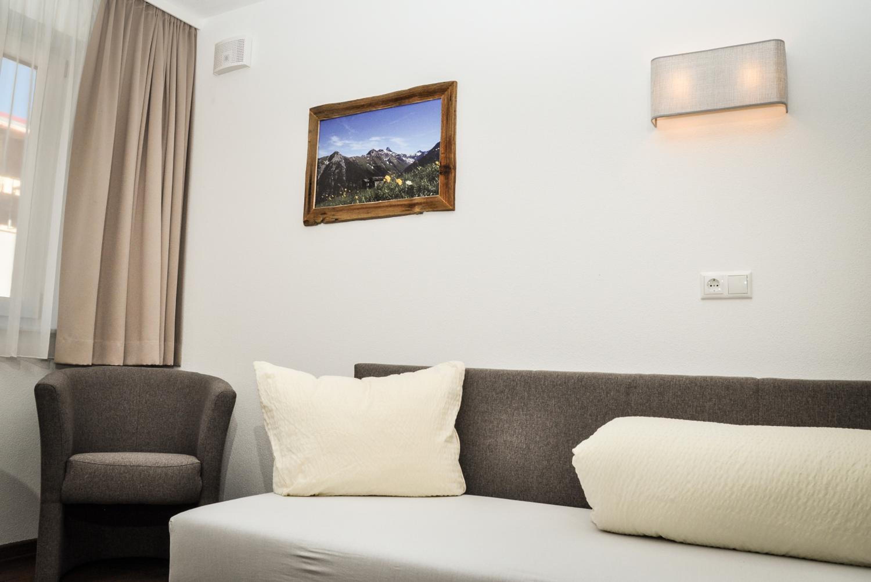 Apartment - Ground Floor photo 1