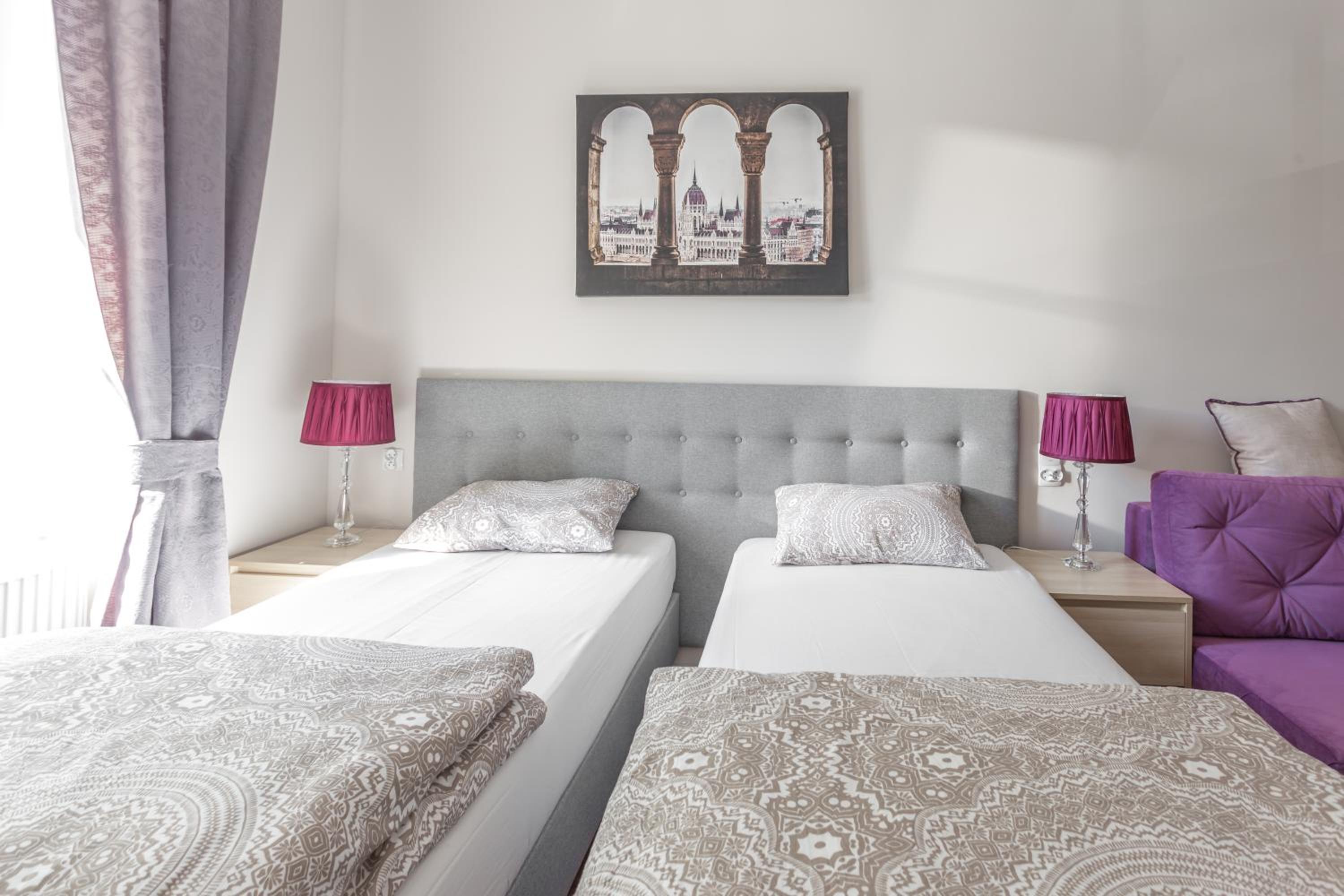 Double Or Twin Room With Private Bathroom photo 3