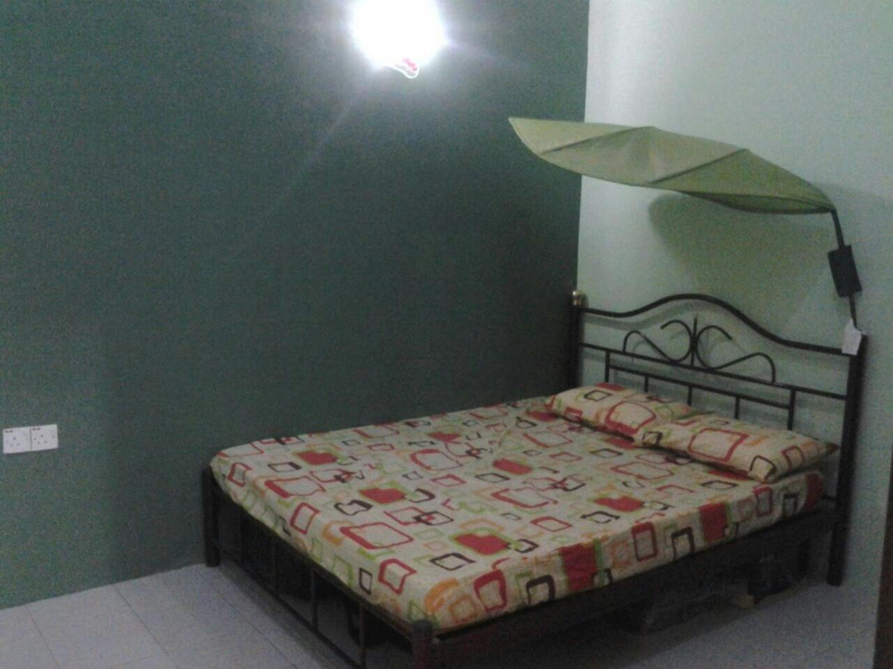 Three-Bedroom House photo 2