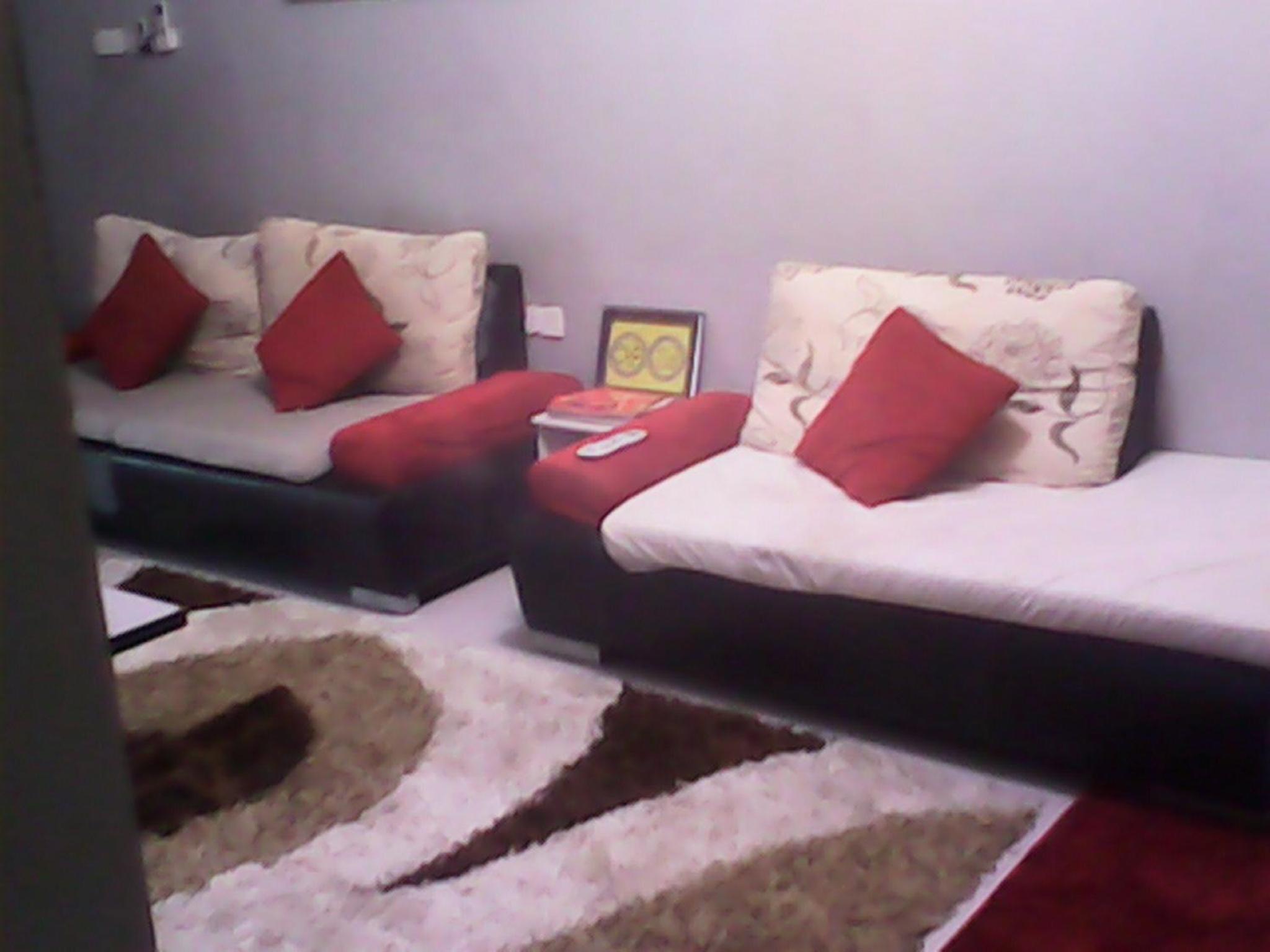 Three-Bedroom House photo 3