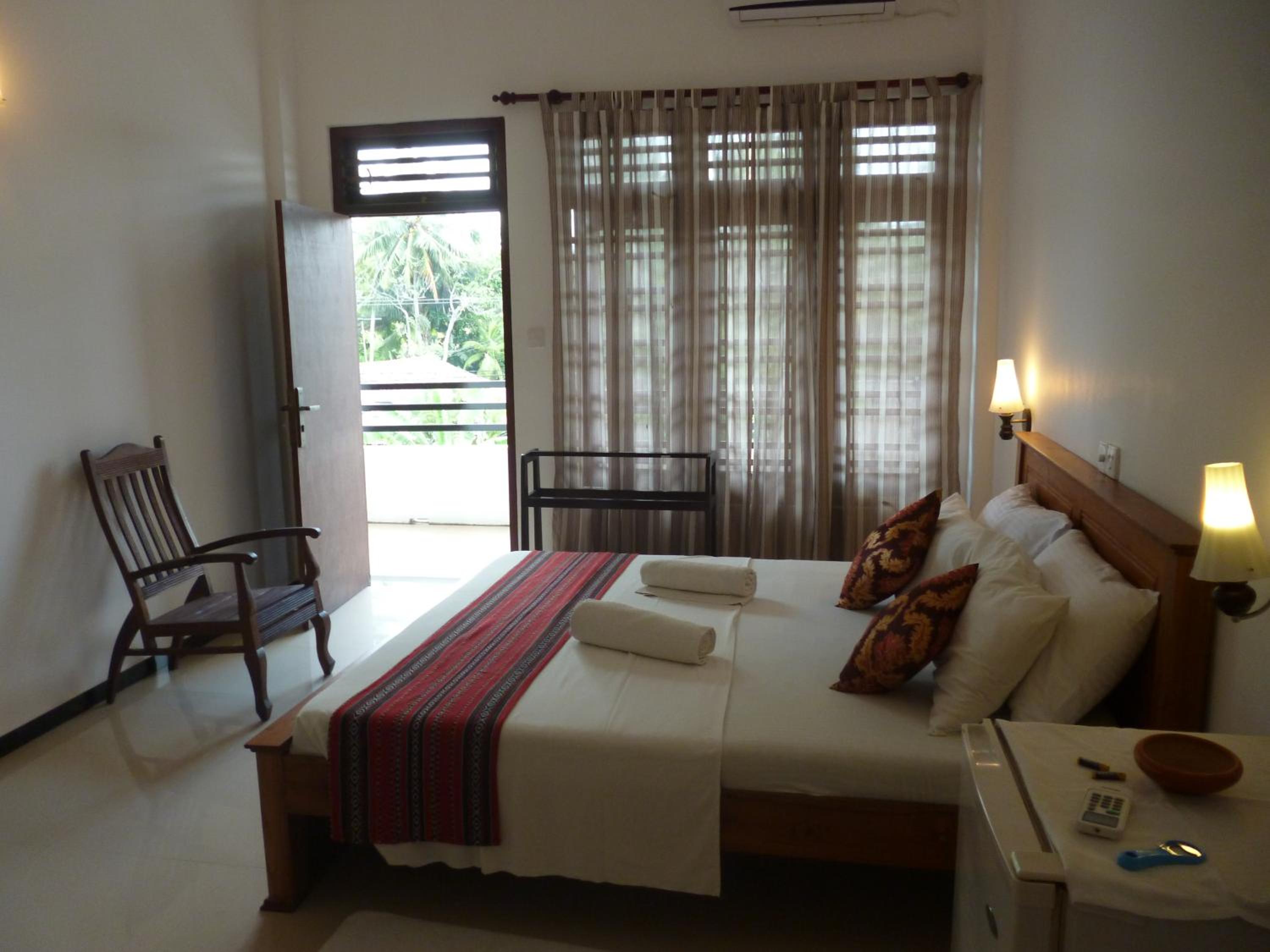 Deluxe Double Room with No sea view photo 3
